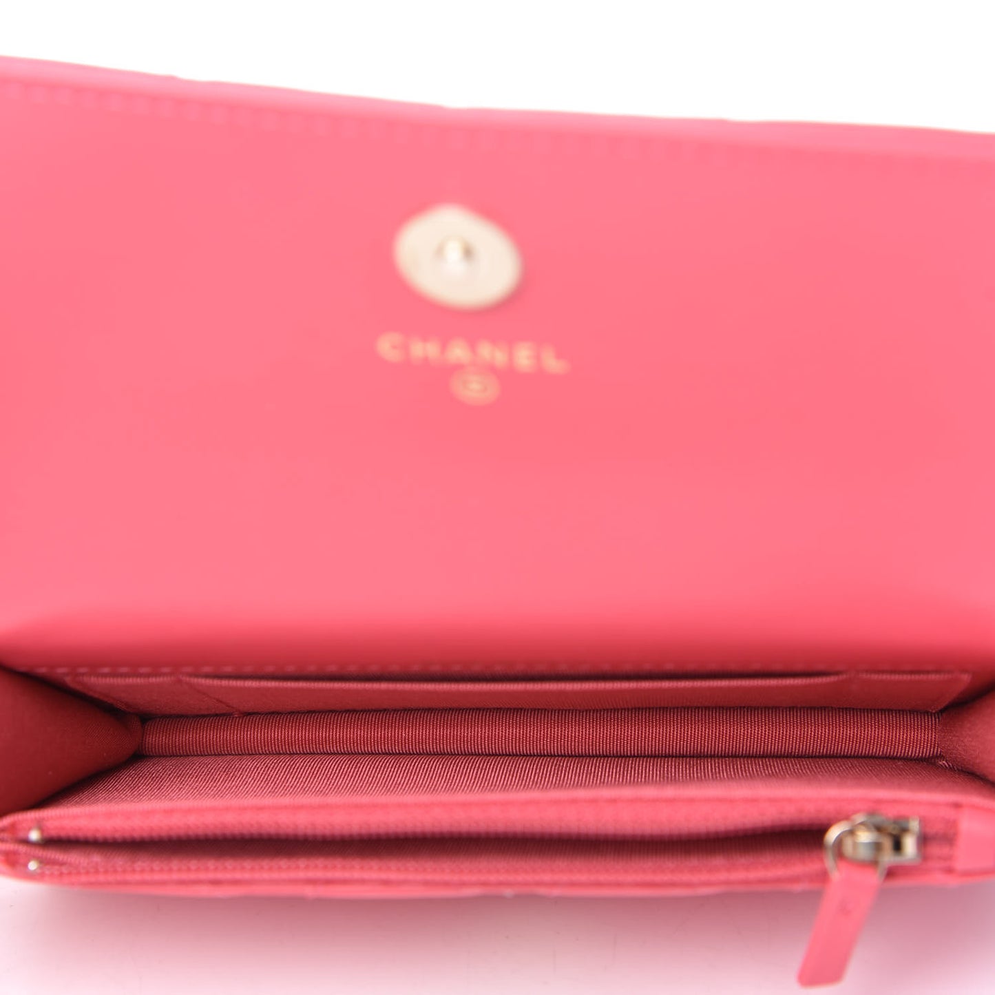 Calfskin Quilted Maxi Pearls Clutch With Chain Pink