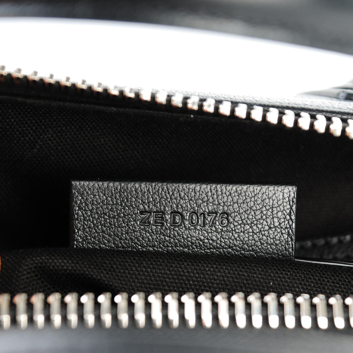 Sugar Goatskin Small Antigona Black