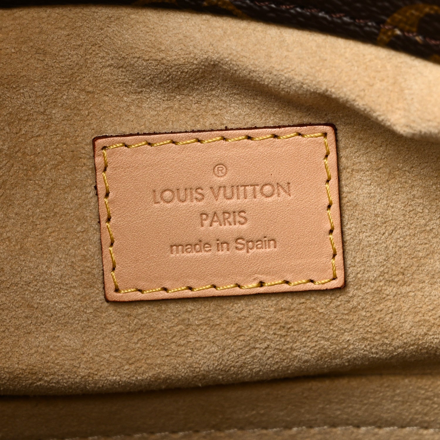 Louis Vuitton Monogram Artsy MM 6 of 9