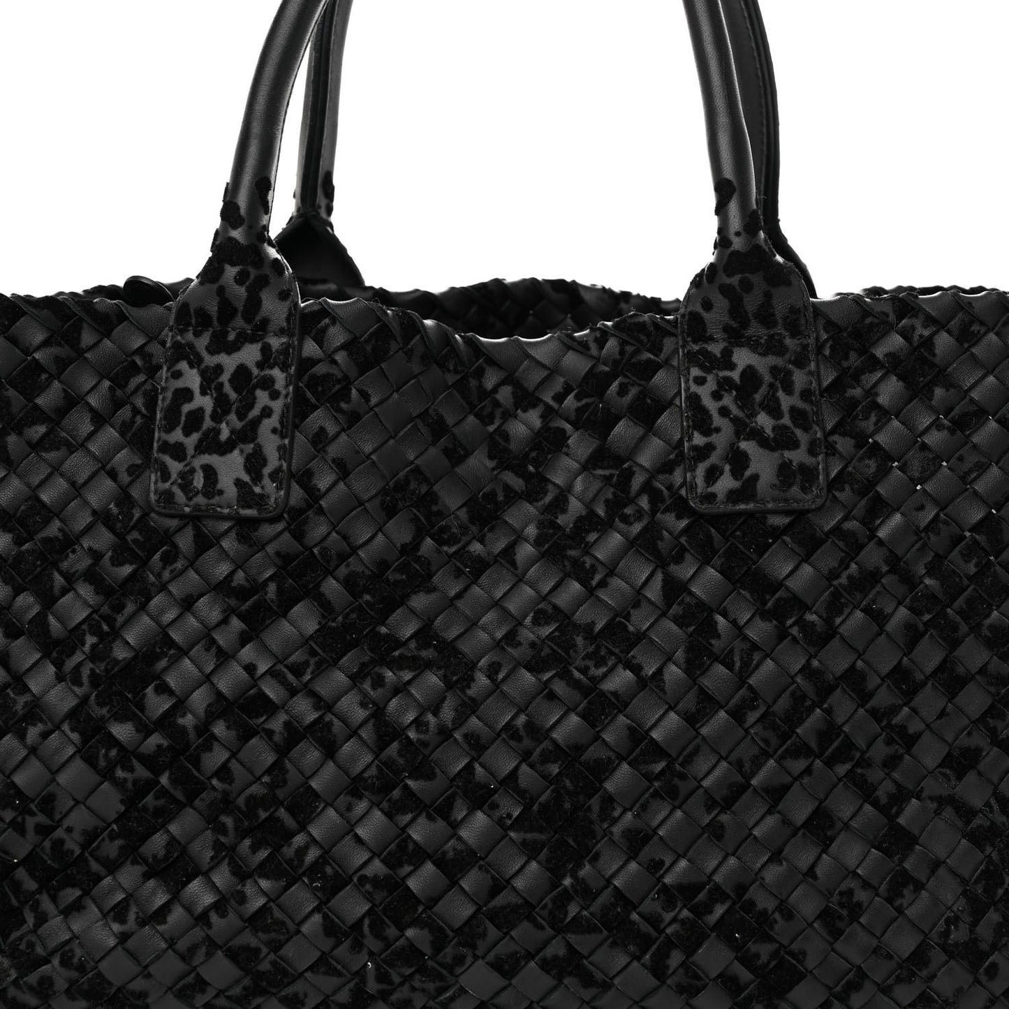 Nappa Velours Intrecciato Medium Cabat Black
