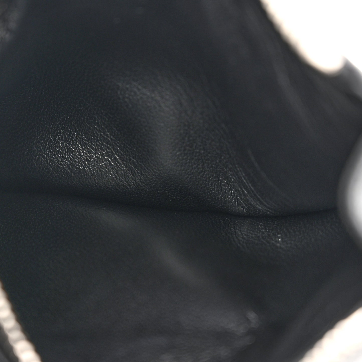 Saffiano Triangle Zip Card Case Black
