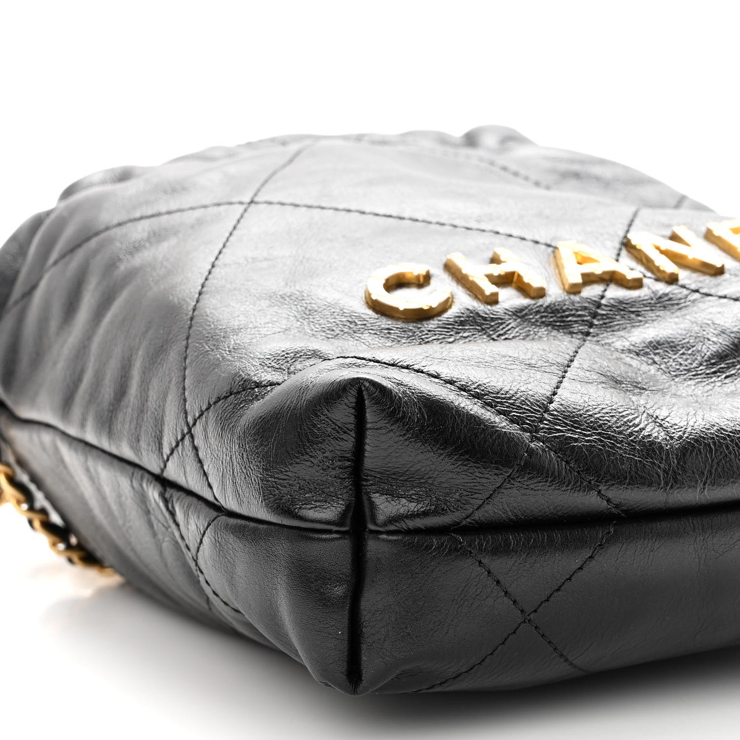 Shiny Crumpled Calfskin Quilted Pearl Mini Chanel 22 Black