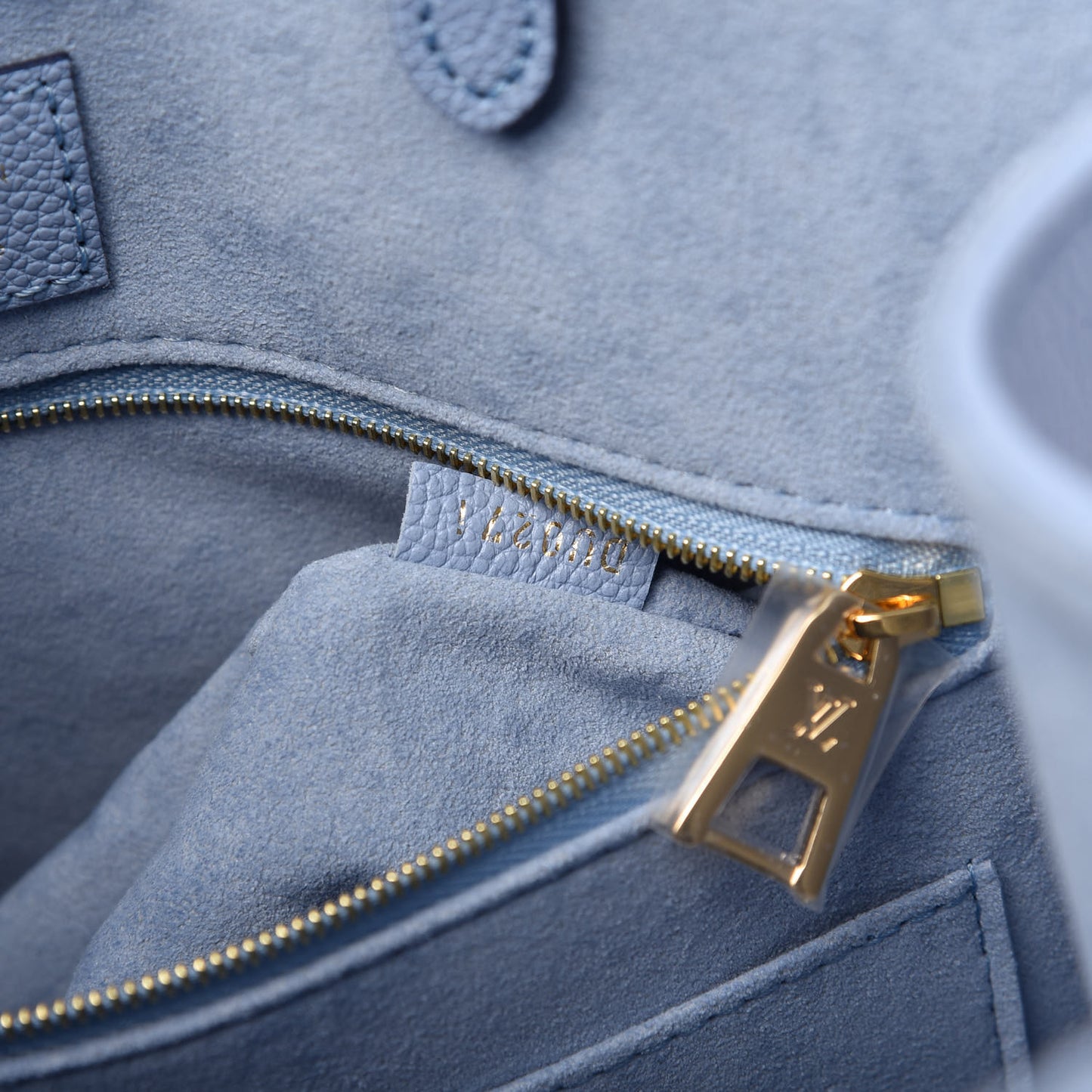 Empreinte Monogram Giant By The Pool Onthego MM Summer Blue