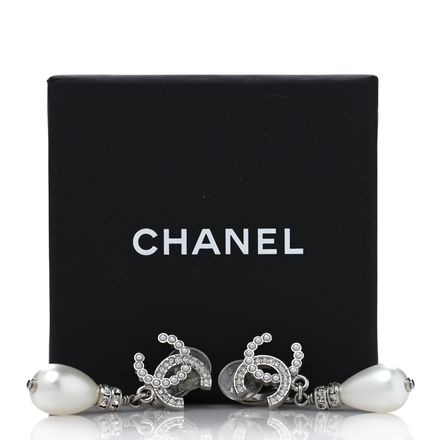 Chanel Pearl Crystal CC Drop Clip On Earrings Silver Pearly White 5 of 5