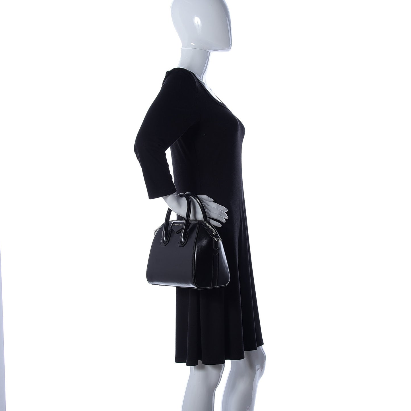 Shiny Lord Calfskin Mini Antigona Black