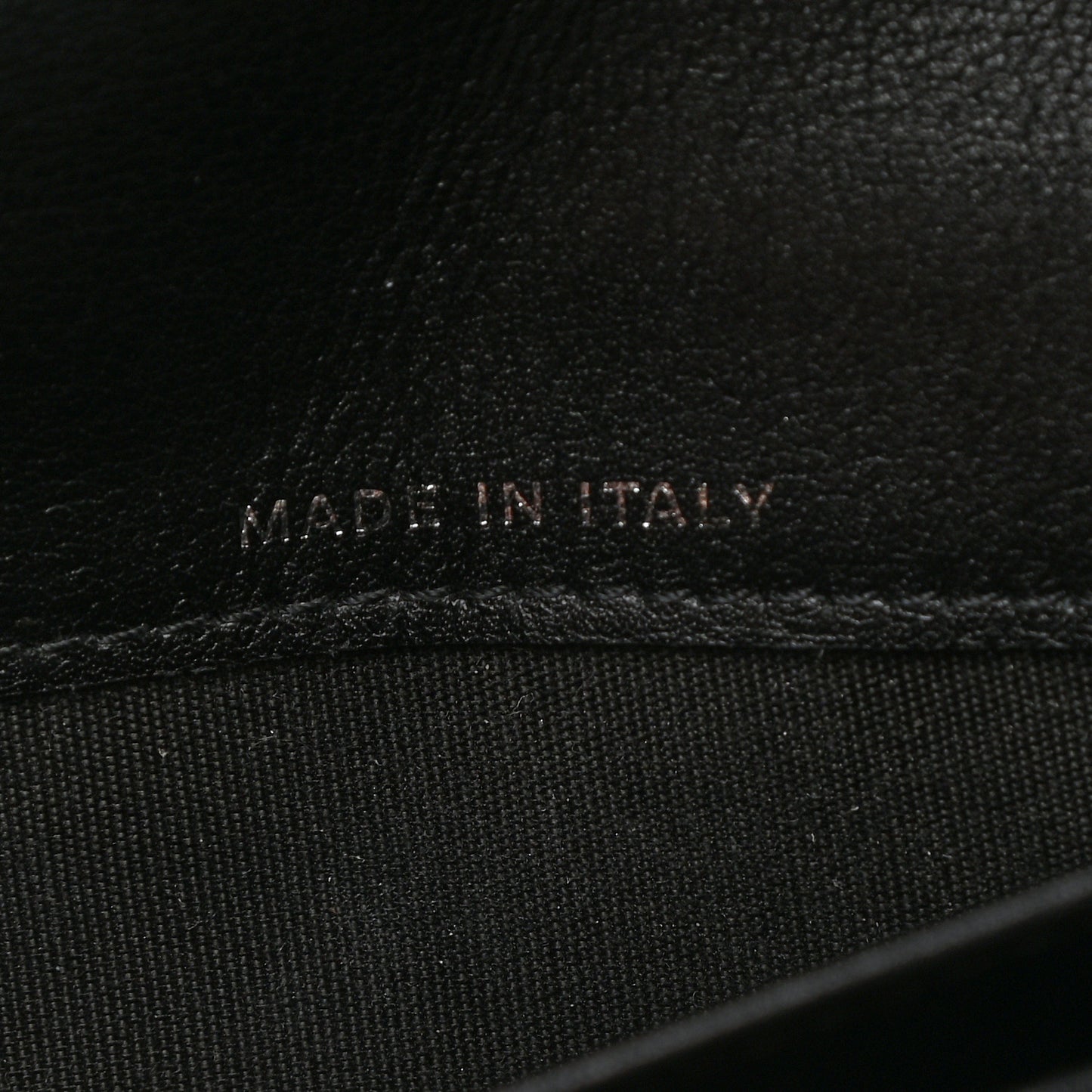 Caviar Sevruga Yen Wallet Black