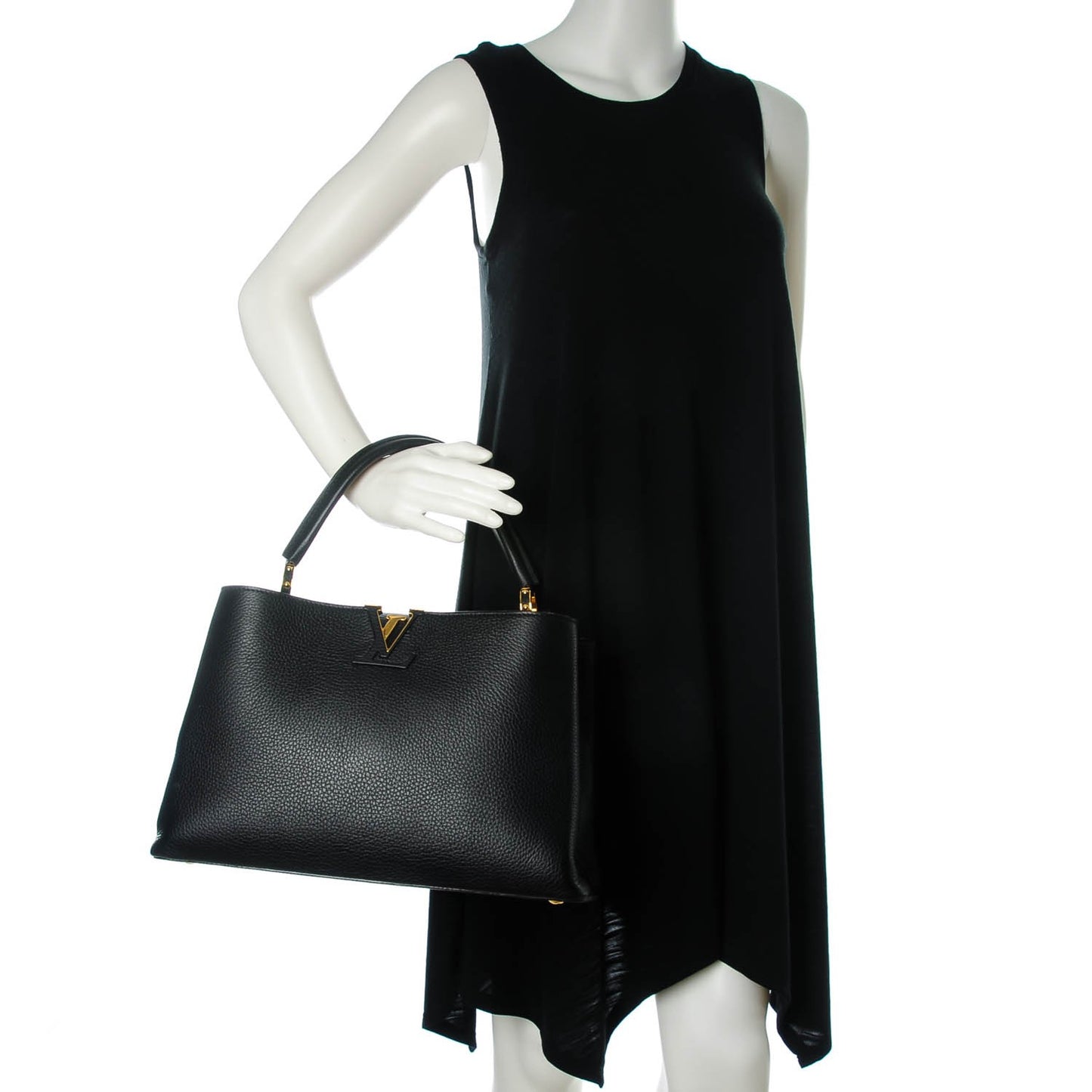 Taurillon Capucines MM Black