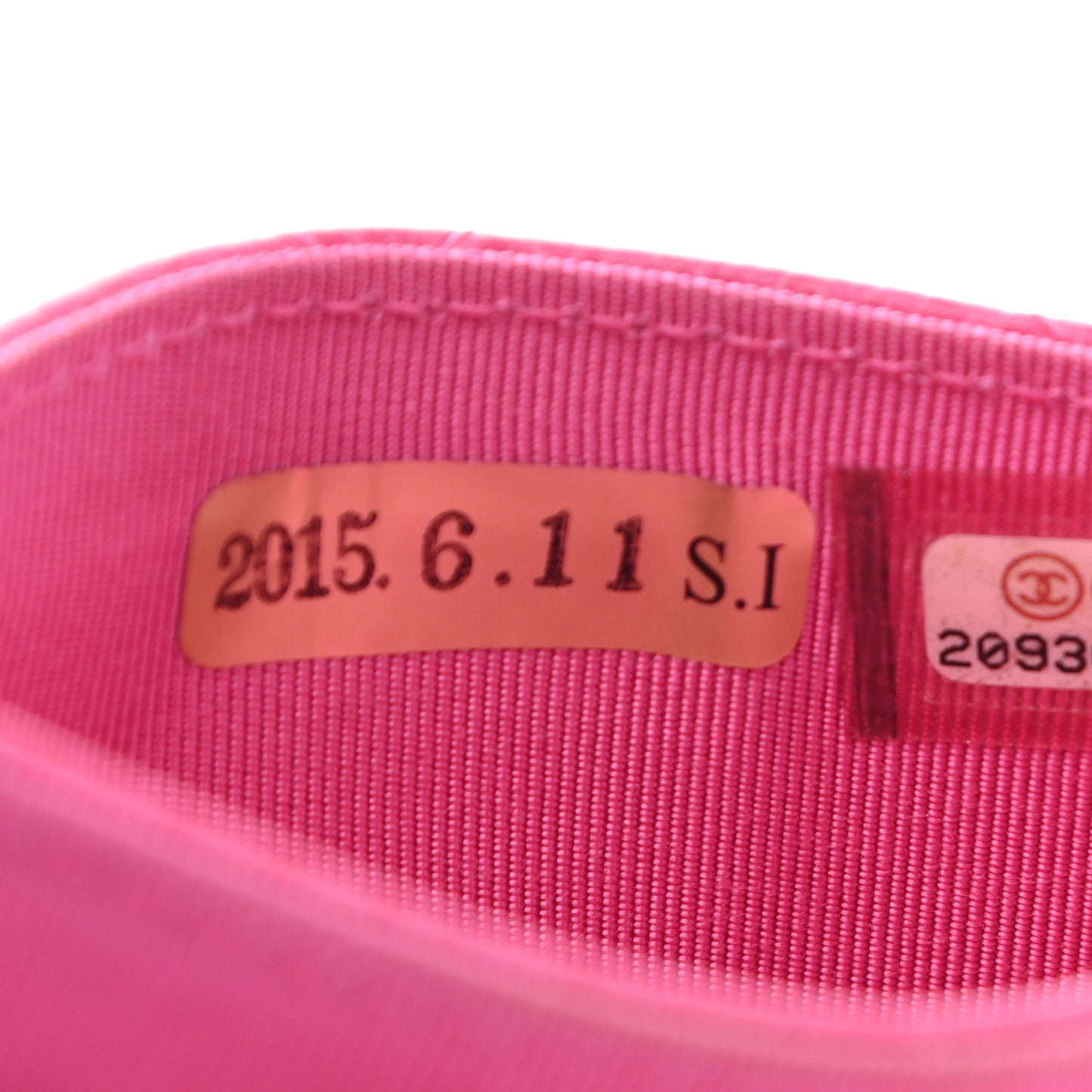 Caviar Quilted Flap Card Holder Pink