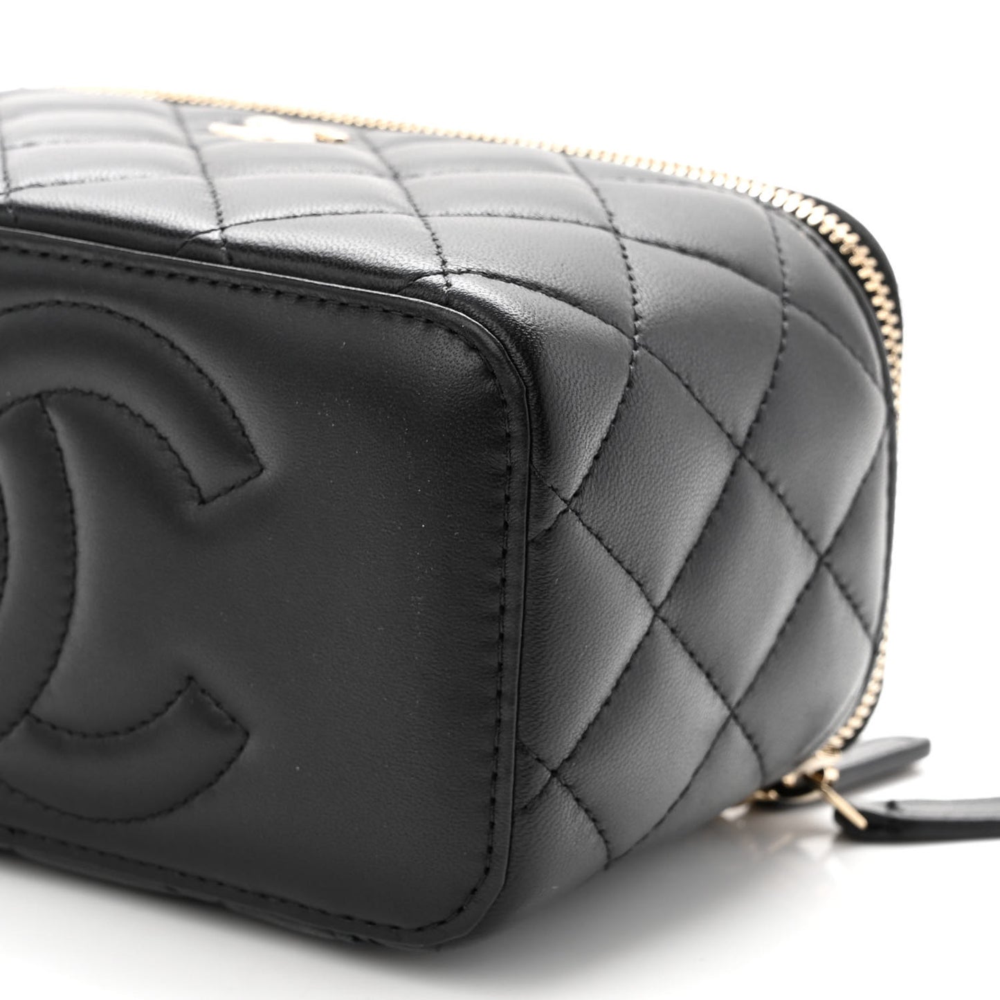Lambskin Quilted Small Pearl Crush Vanity Case With Chain Black