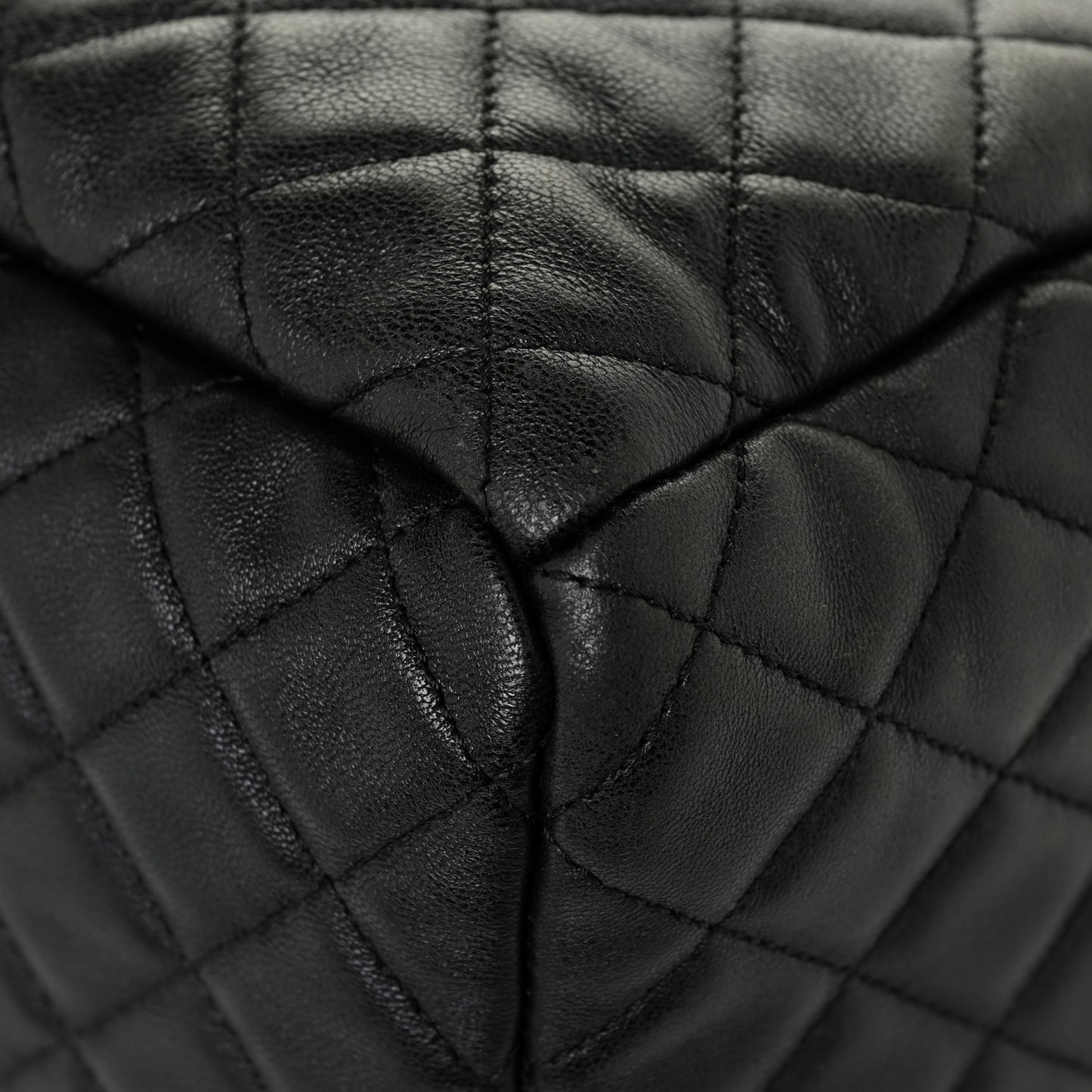 Lambskin Quilted Mini CC Chain Bucket Bag Black