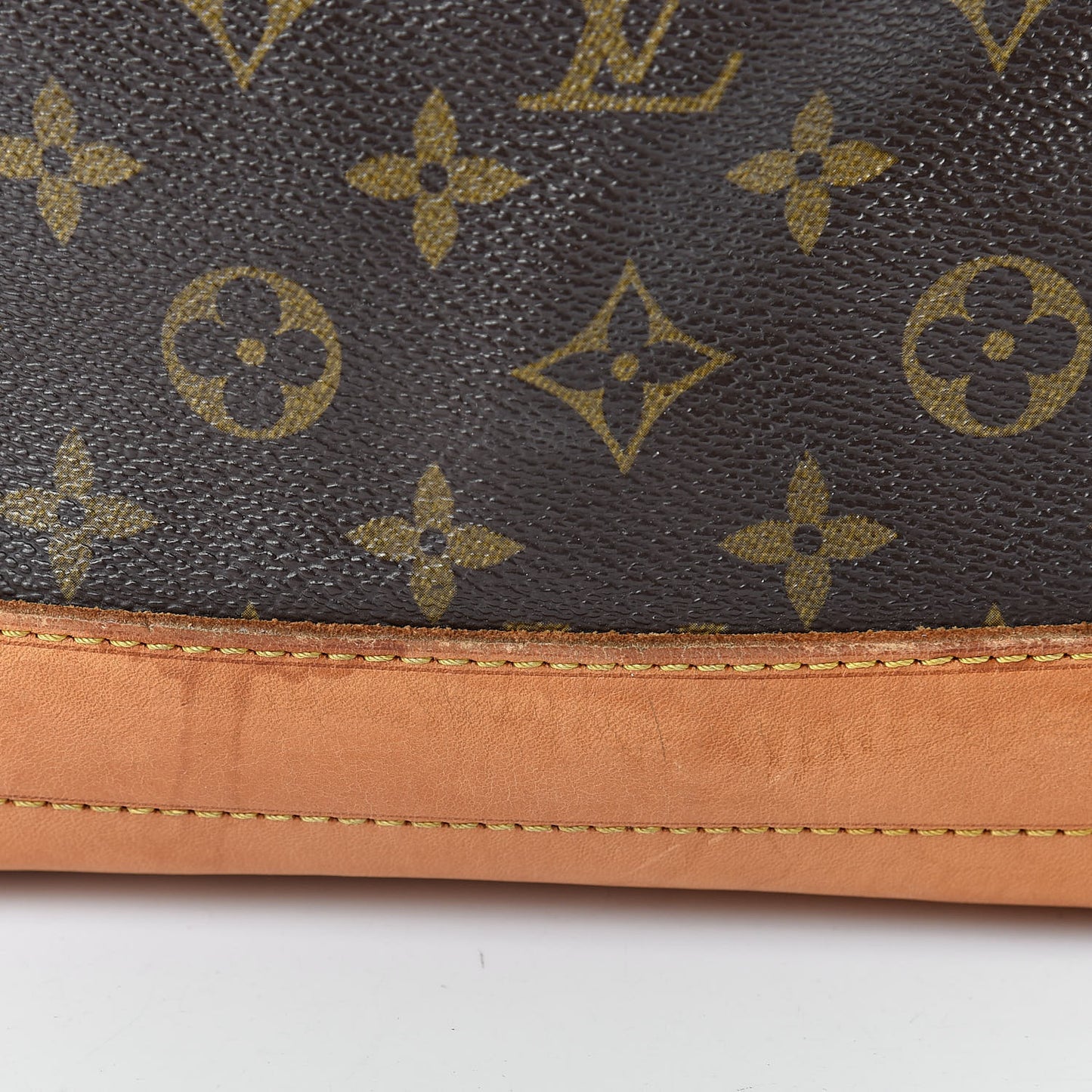 Monogram Noe