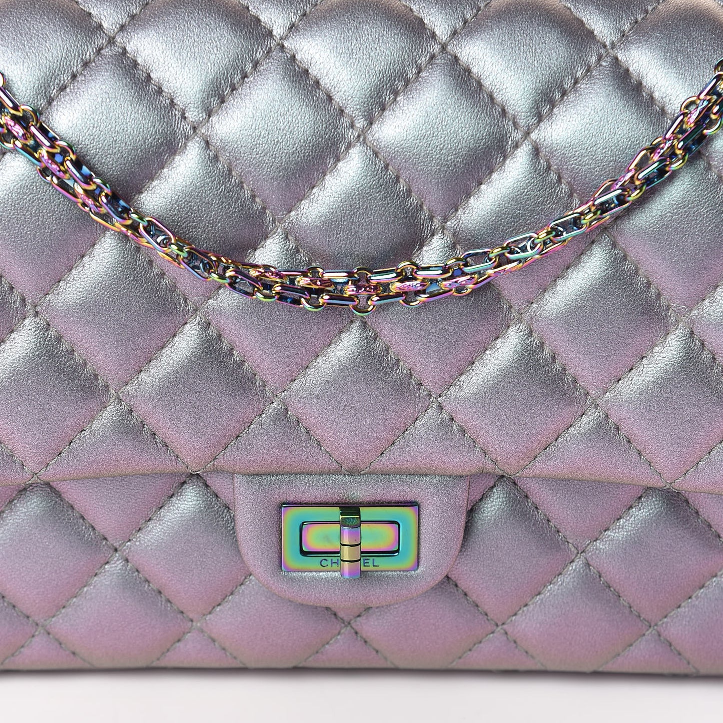 Iridescent Lambskin Quilted 2.55 Reissue 226 Flap Light Purple