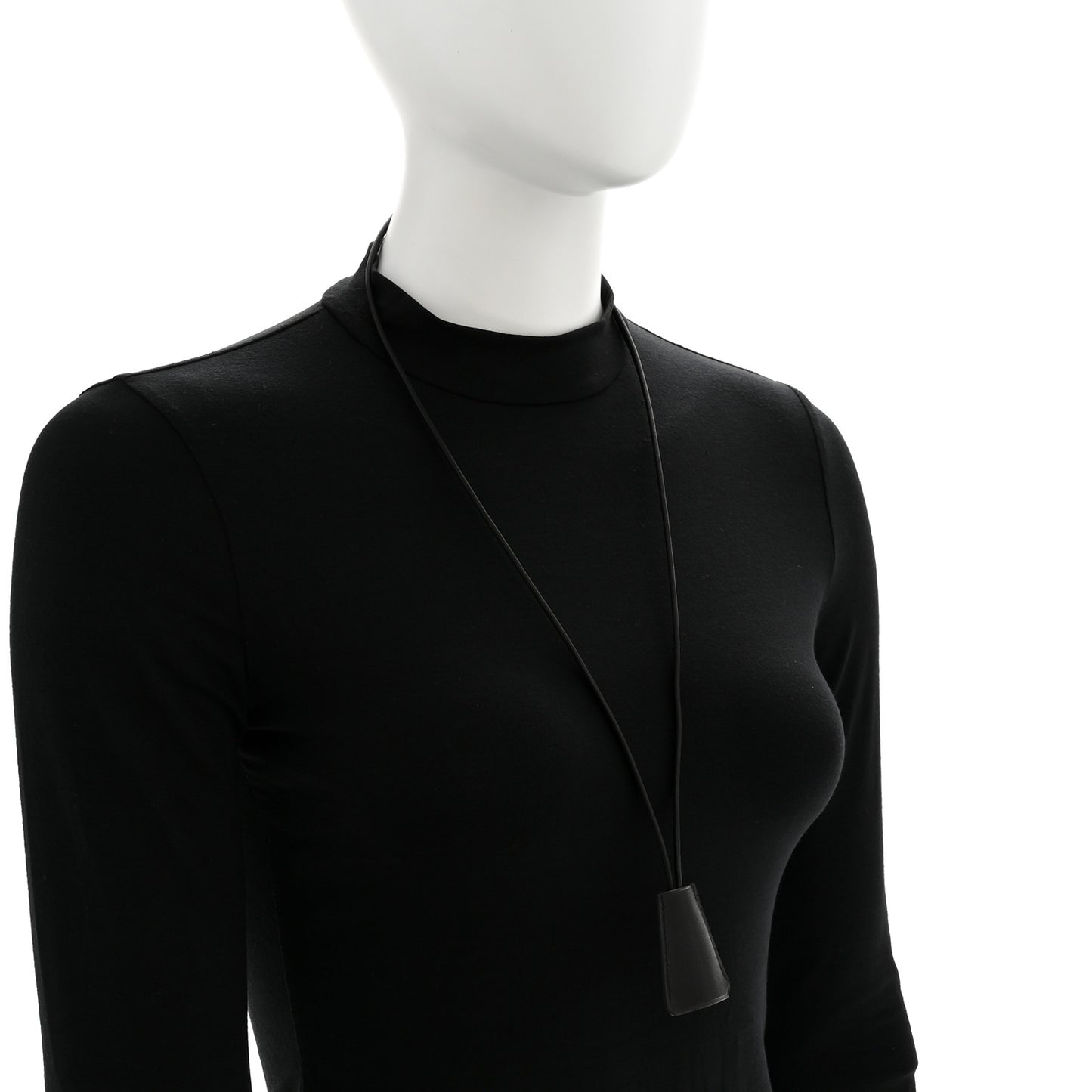 Swift Clochette Long Necklace Black