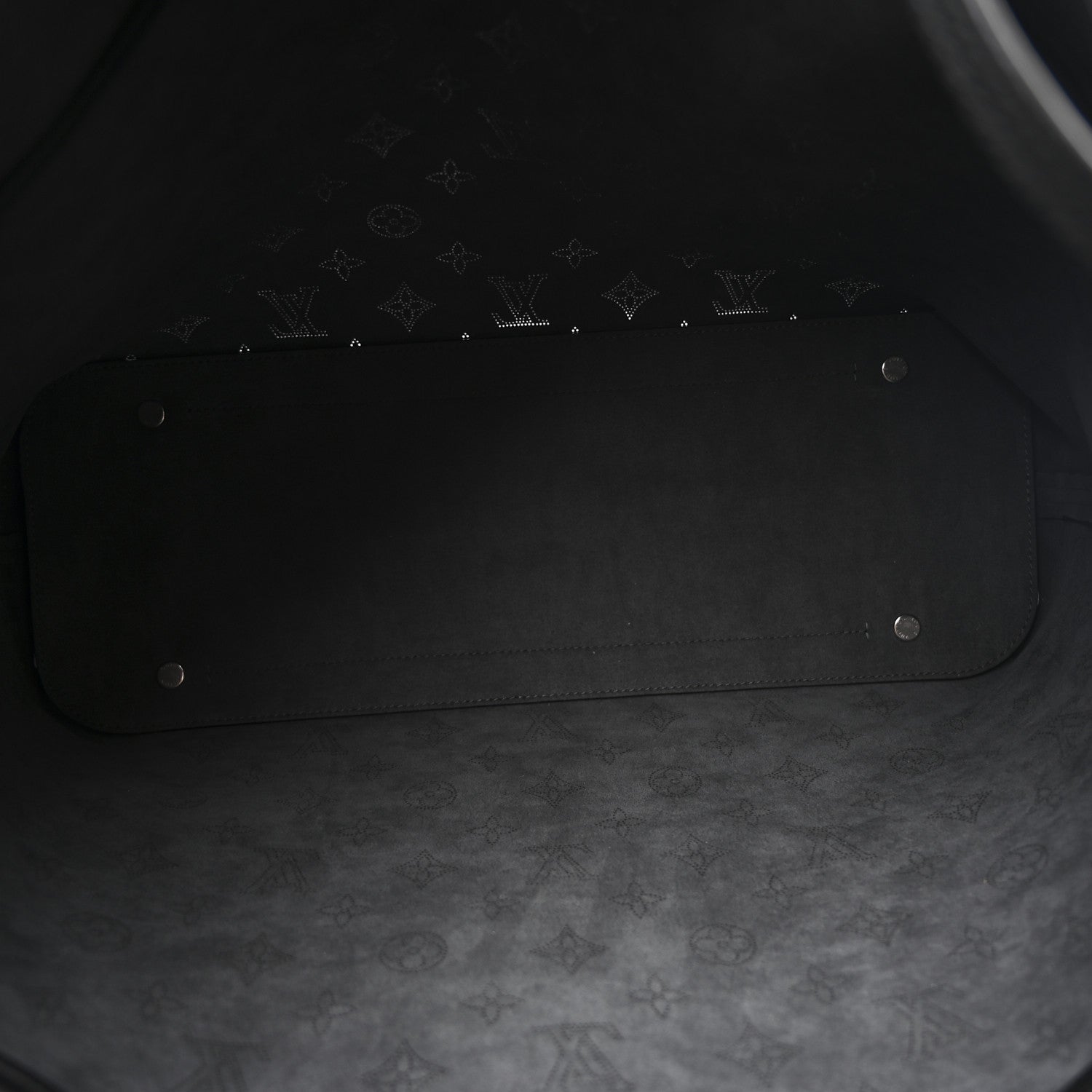 Louis Vuitton Mahina Boundless Tote Black 6 of 11