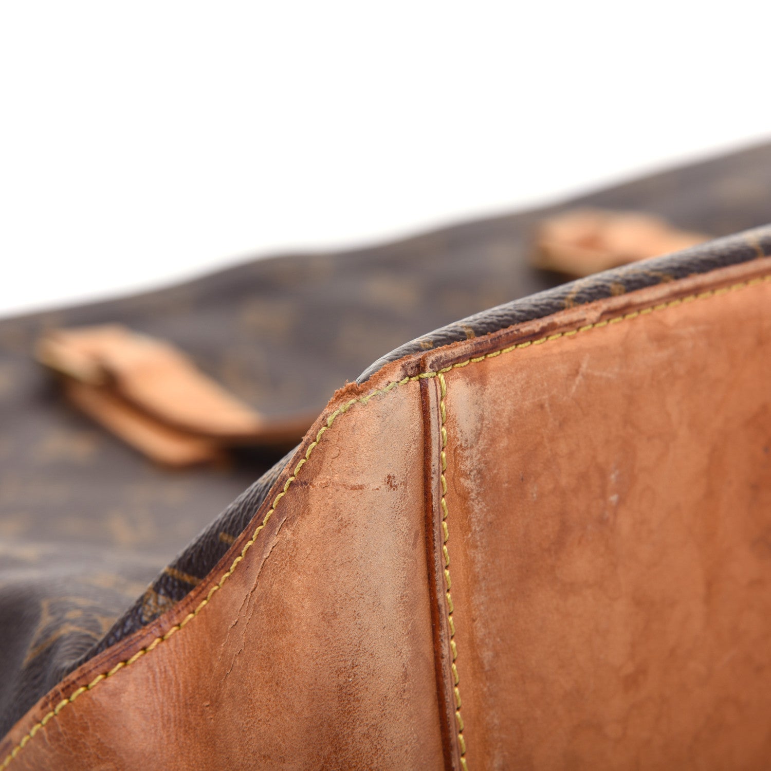 Louis Vuitton Monogram Cabas Mezzo 15 of 25