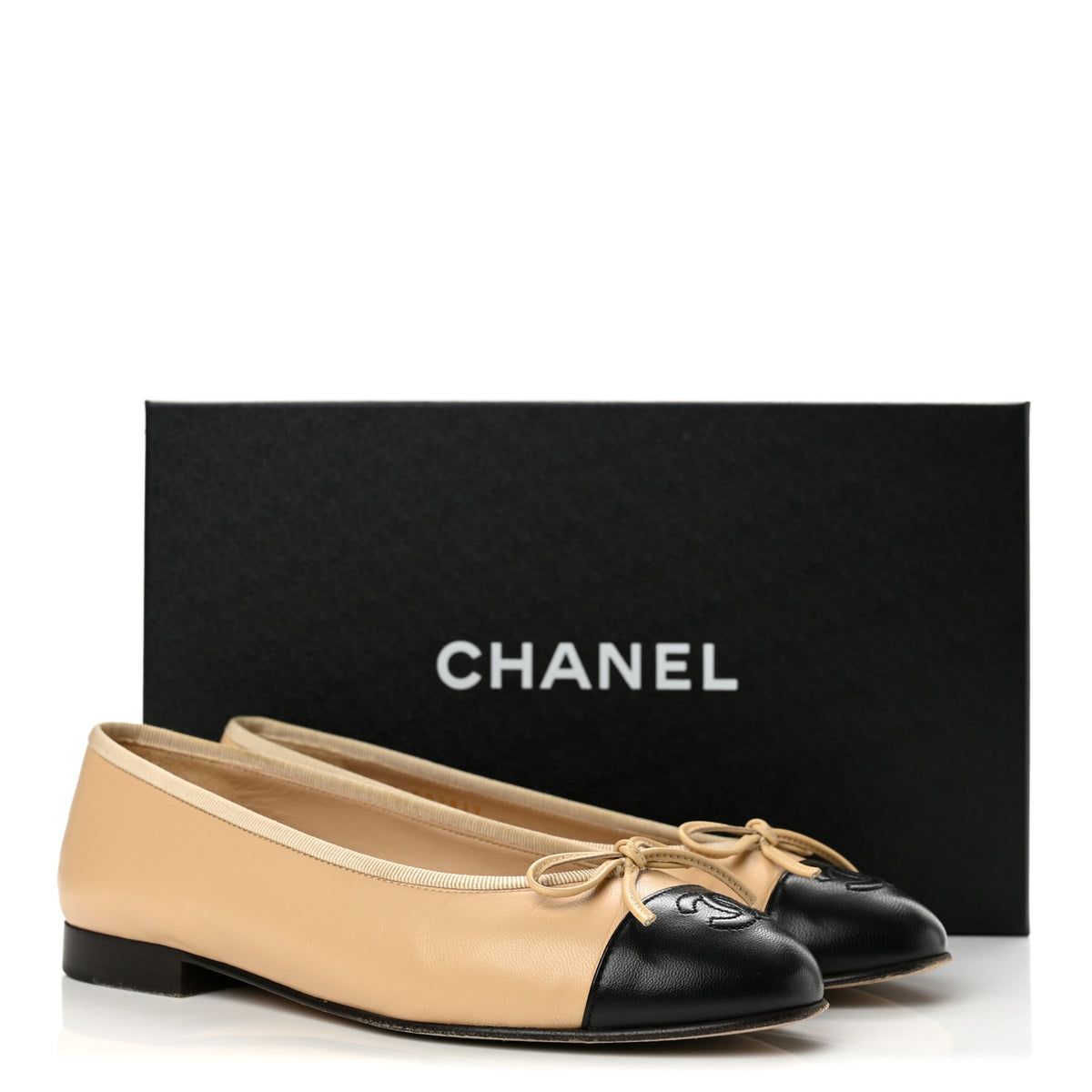 Lambskin Cap Toe CC Ballerina Flats 37 Beige Black