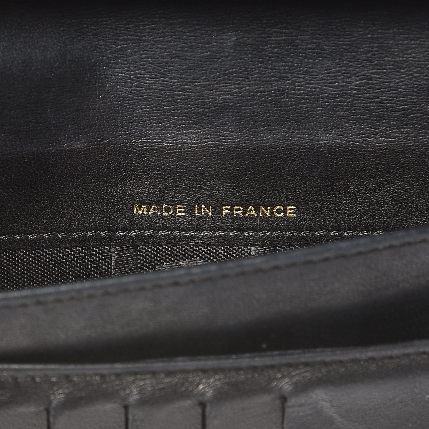 Caviar Timeless CC Yen Wallet Black
