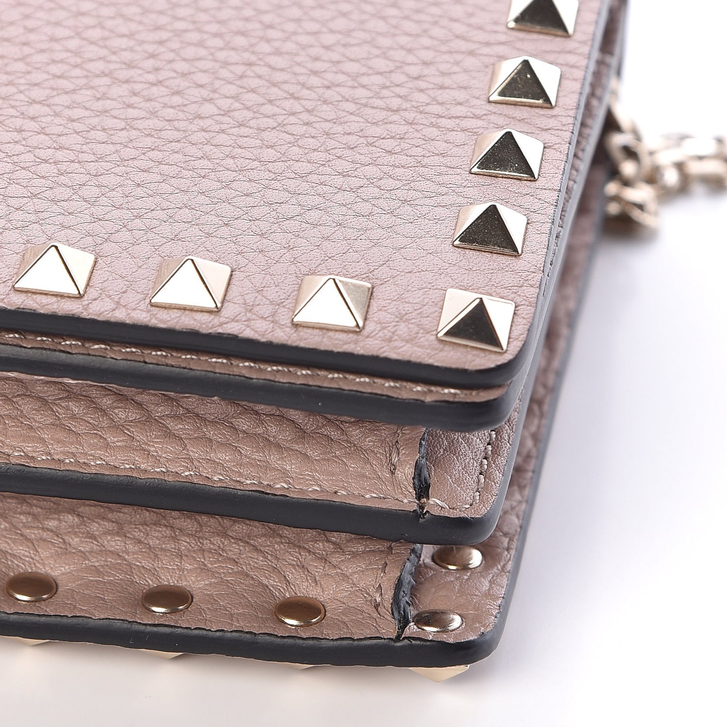 Pebbled Calfskin Rockstud Wallet on Chain Poudre