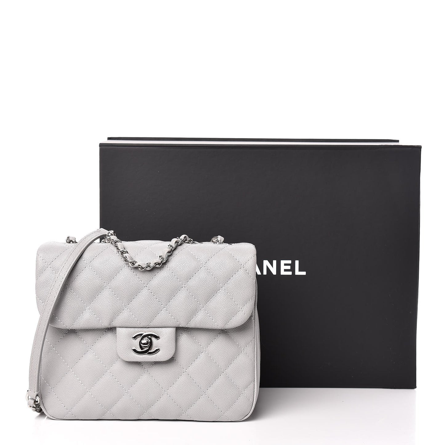 Caviar Quilted Medium Urban Companion Flap Grey