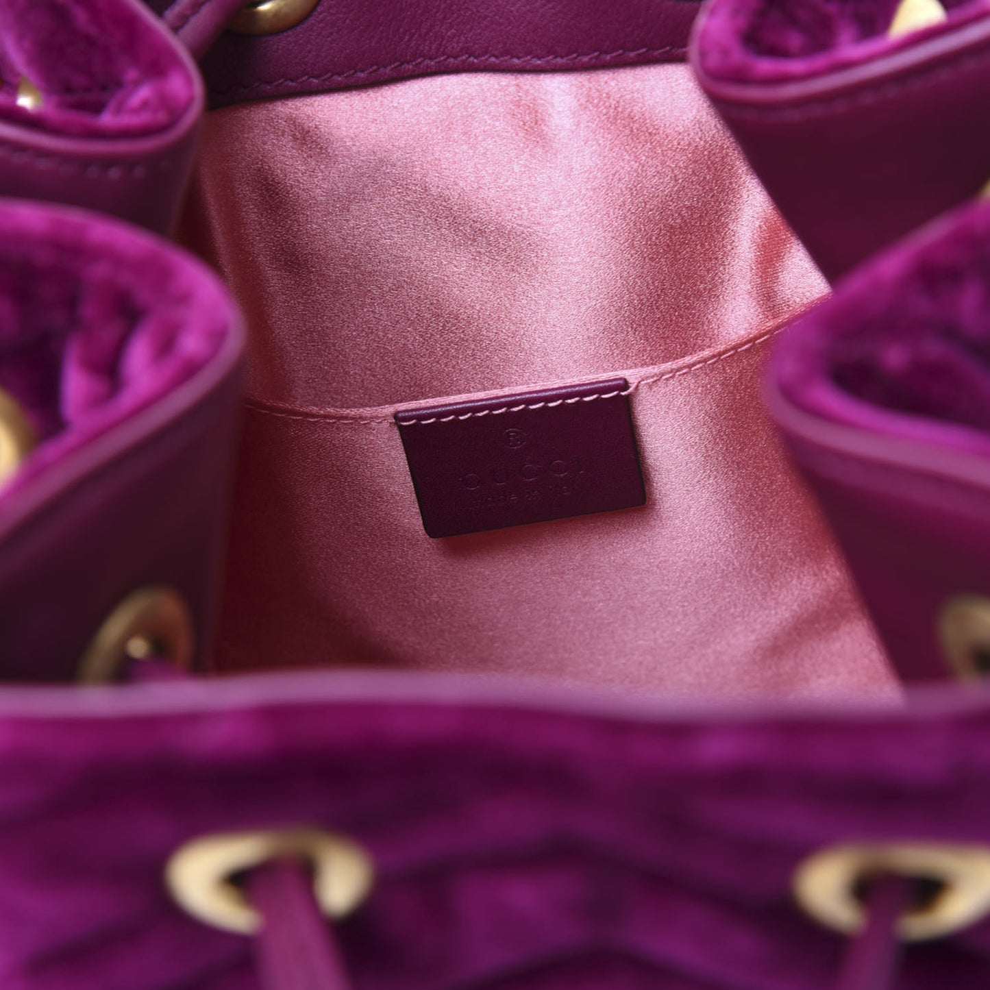 Velvet Matelasse GG Marmont Bucket Bag Fuchsia Violet Cyclamen