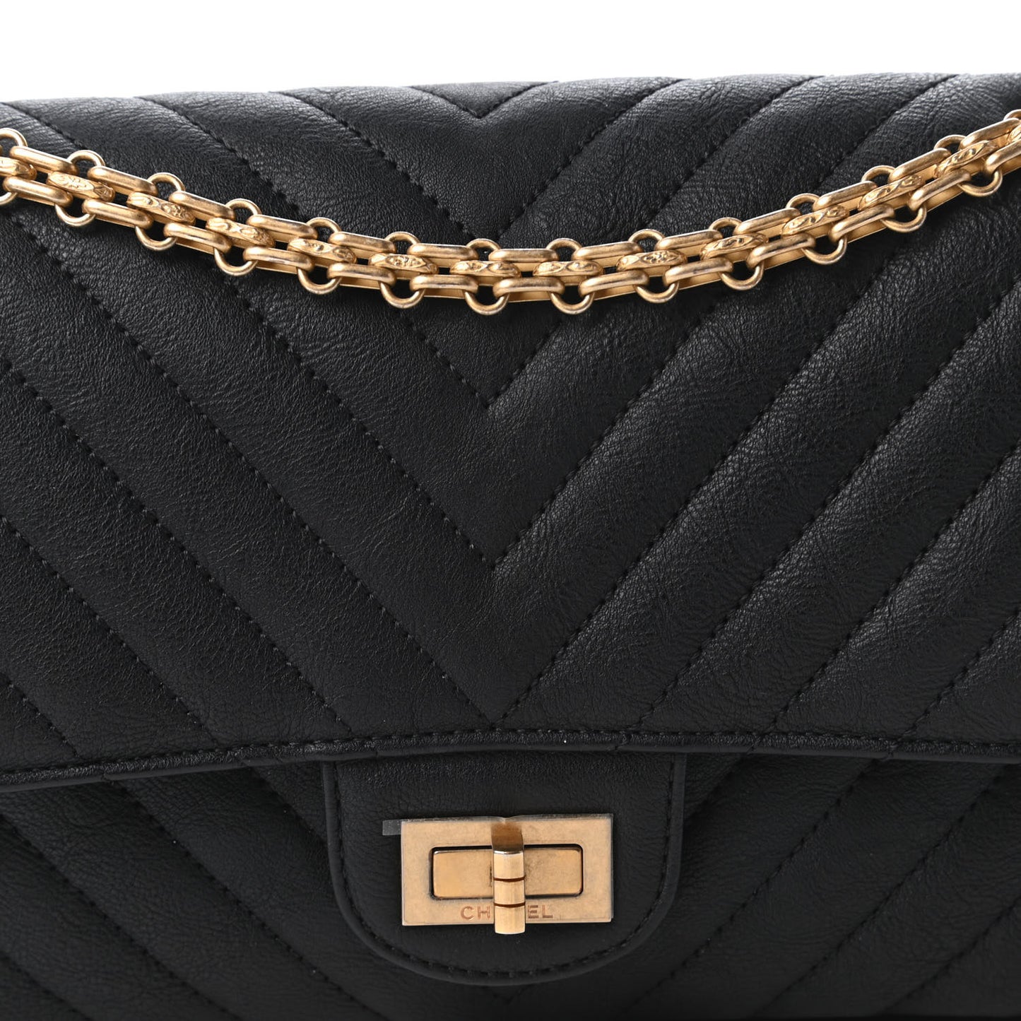 Crumpled Calfskin Chevron Quilted 2.55 Reissue 225 Flap Black