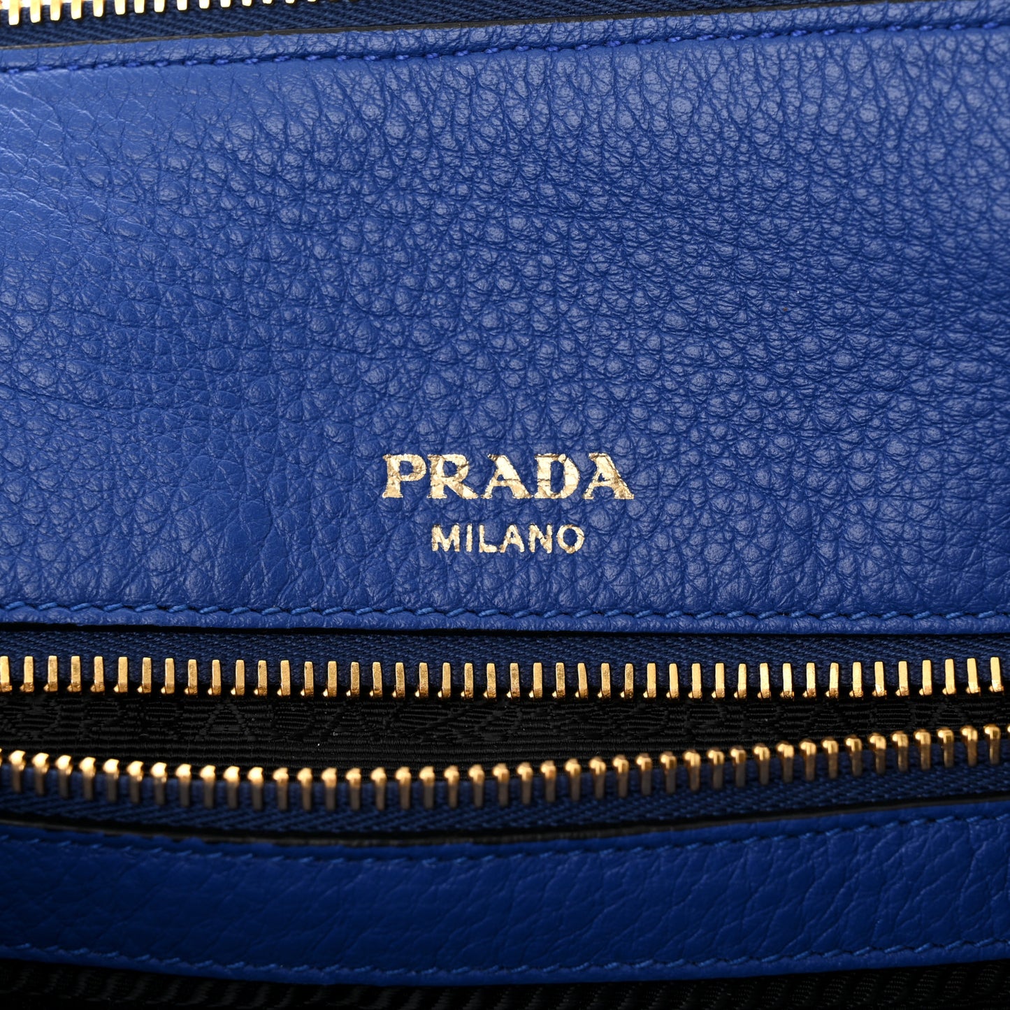 Vitello Phenix Satchel Royal