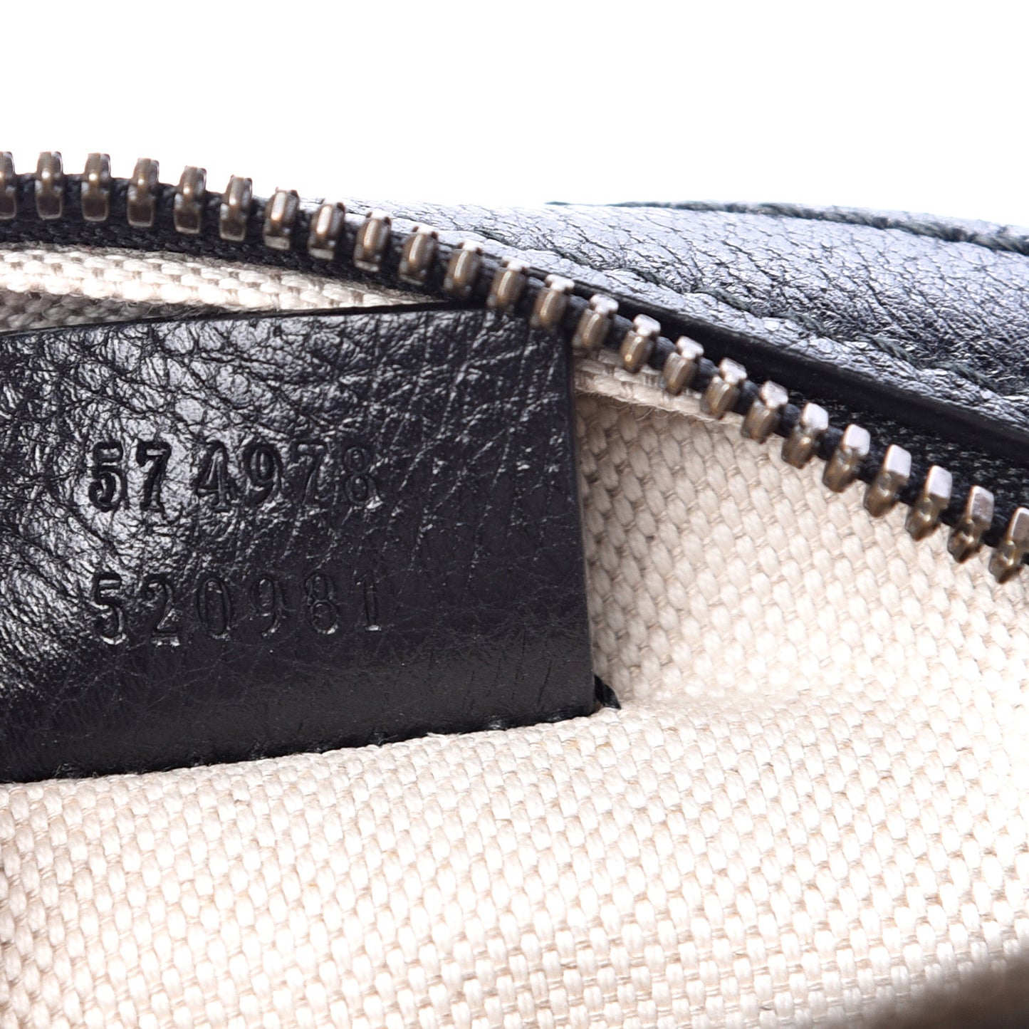 Velvet GG Monogram Textured Calfskin Round Shoulder Bag Red Cipria Black