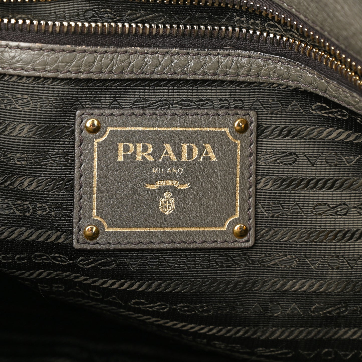 Vitello Daino Tote Dark Green