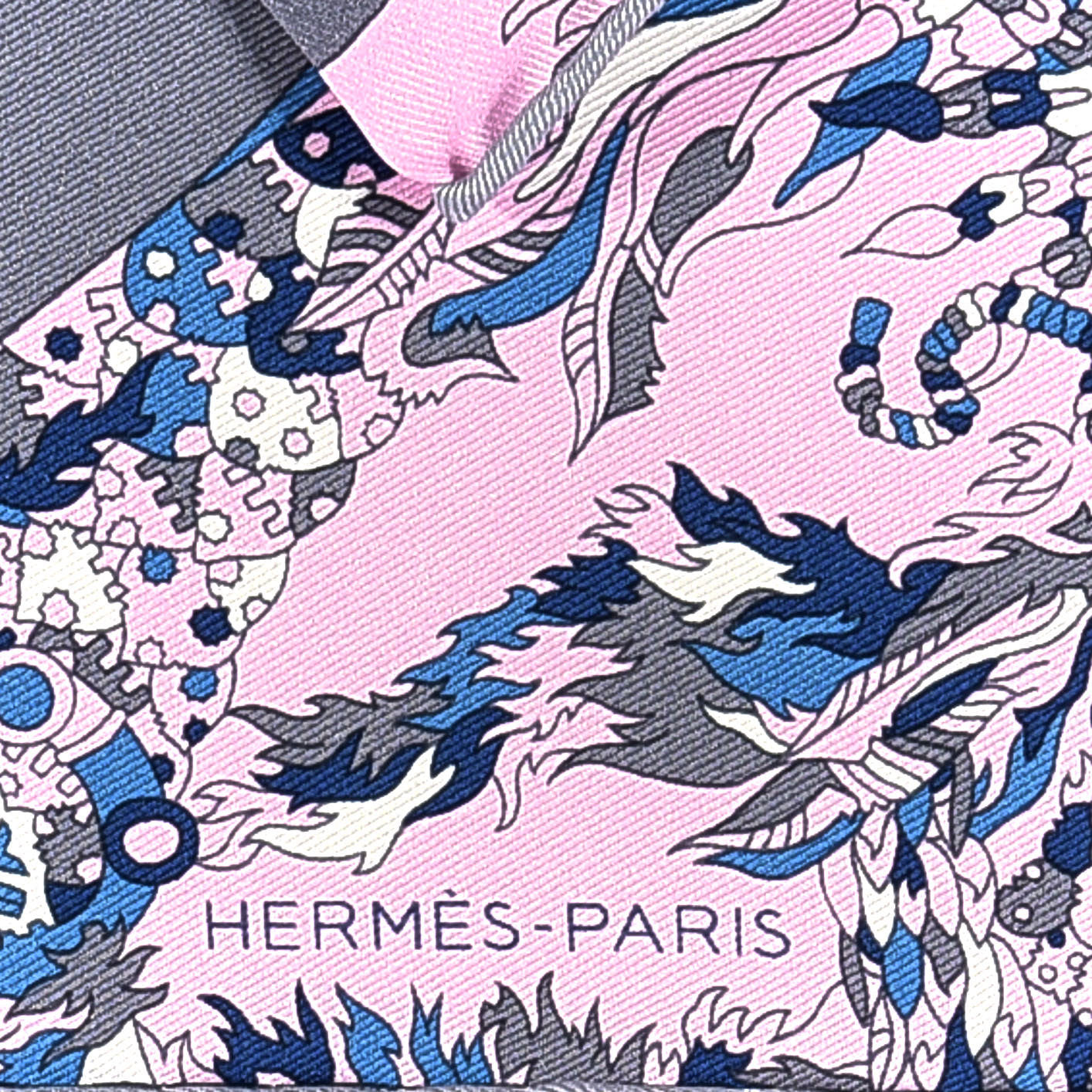 Silk Vintage Quatre Chevaux Detail Rose Gris