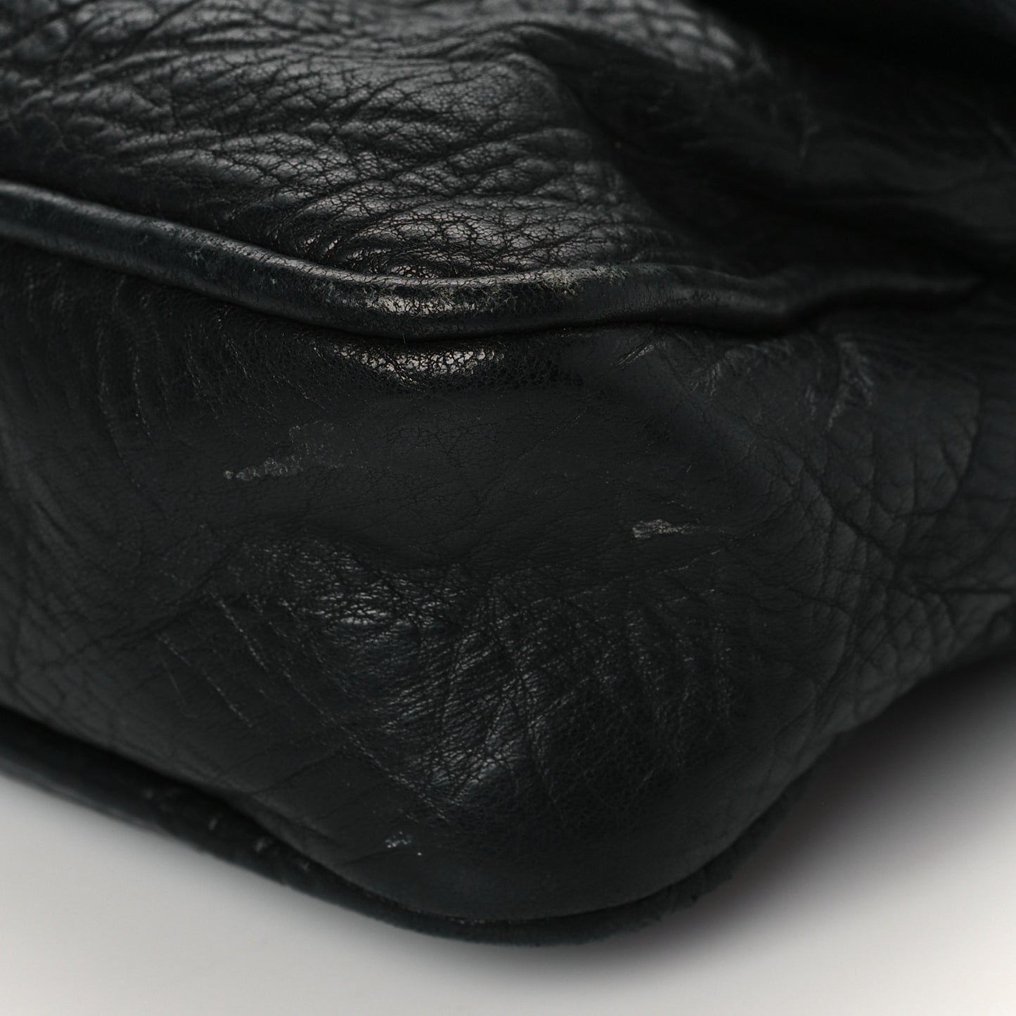Distressed Lambskin Lady Braid Flap Black