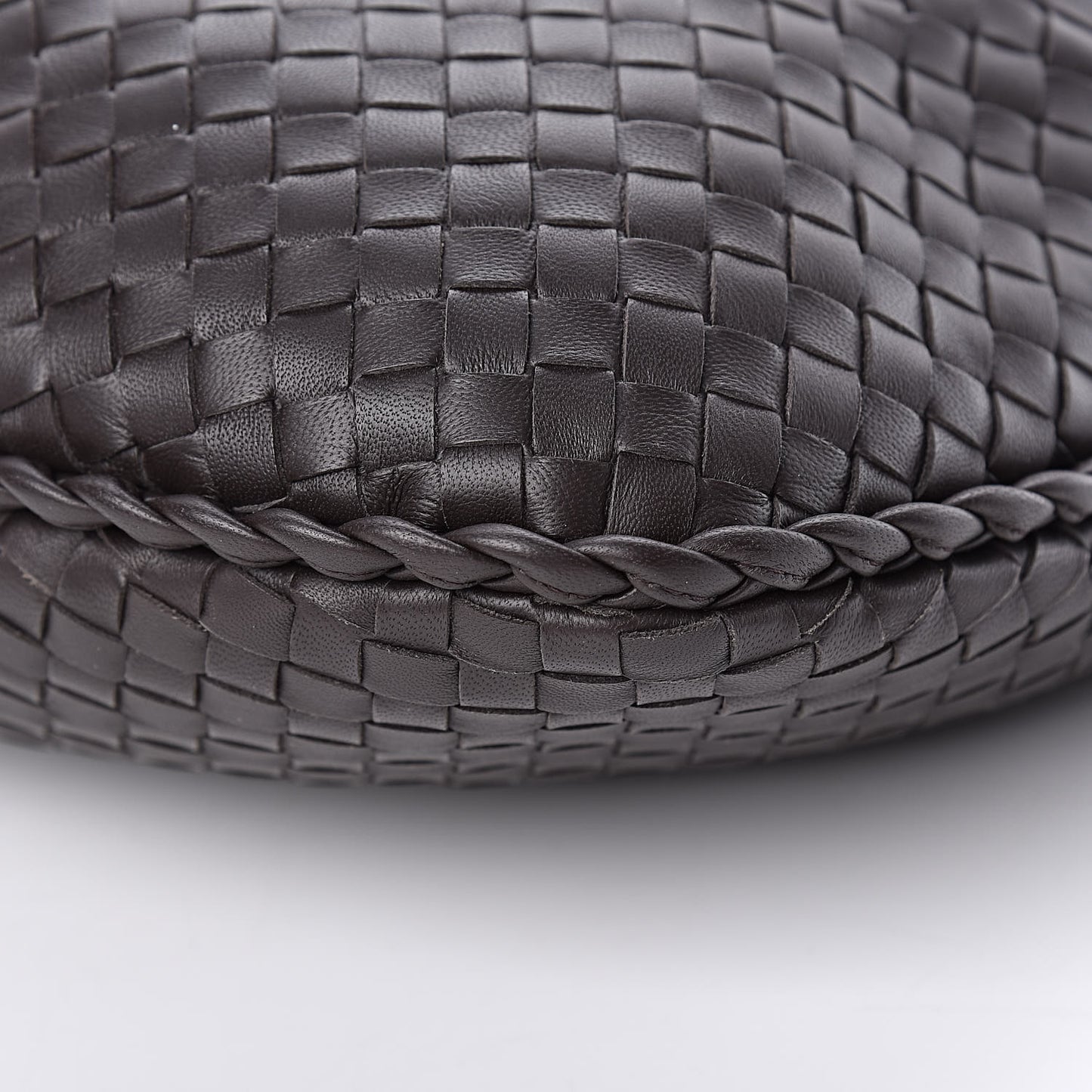 Nappa Intrecciato Medium Veneta Hobo Ebano