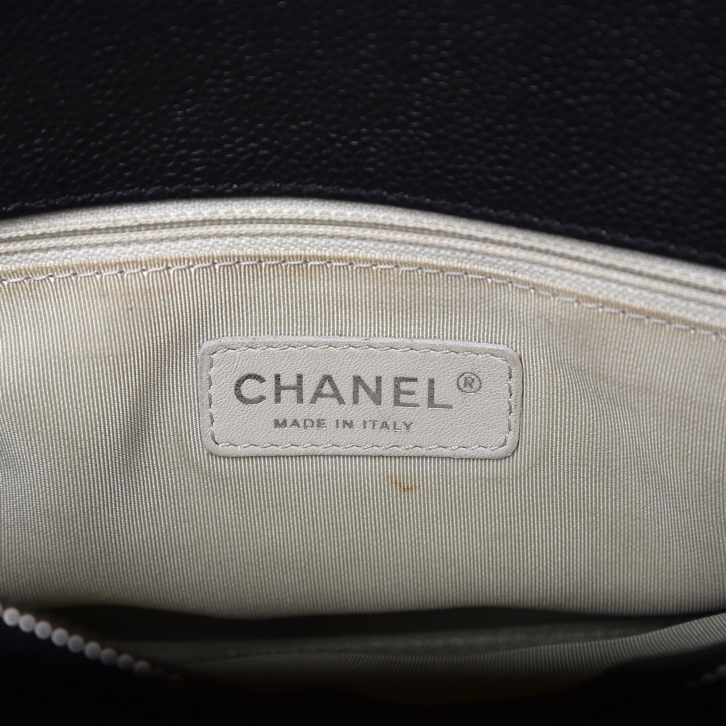 Caviar CC Timeless Tote Black