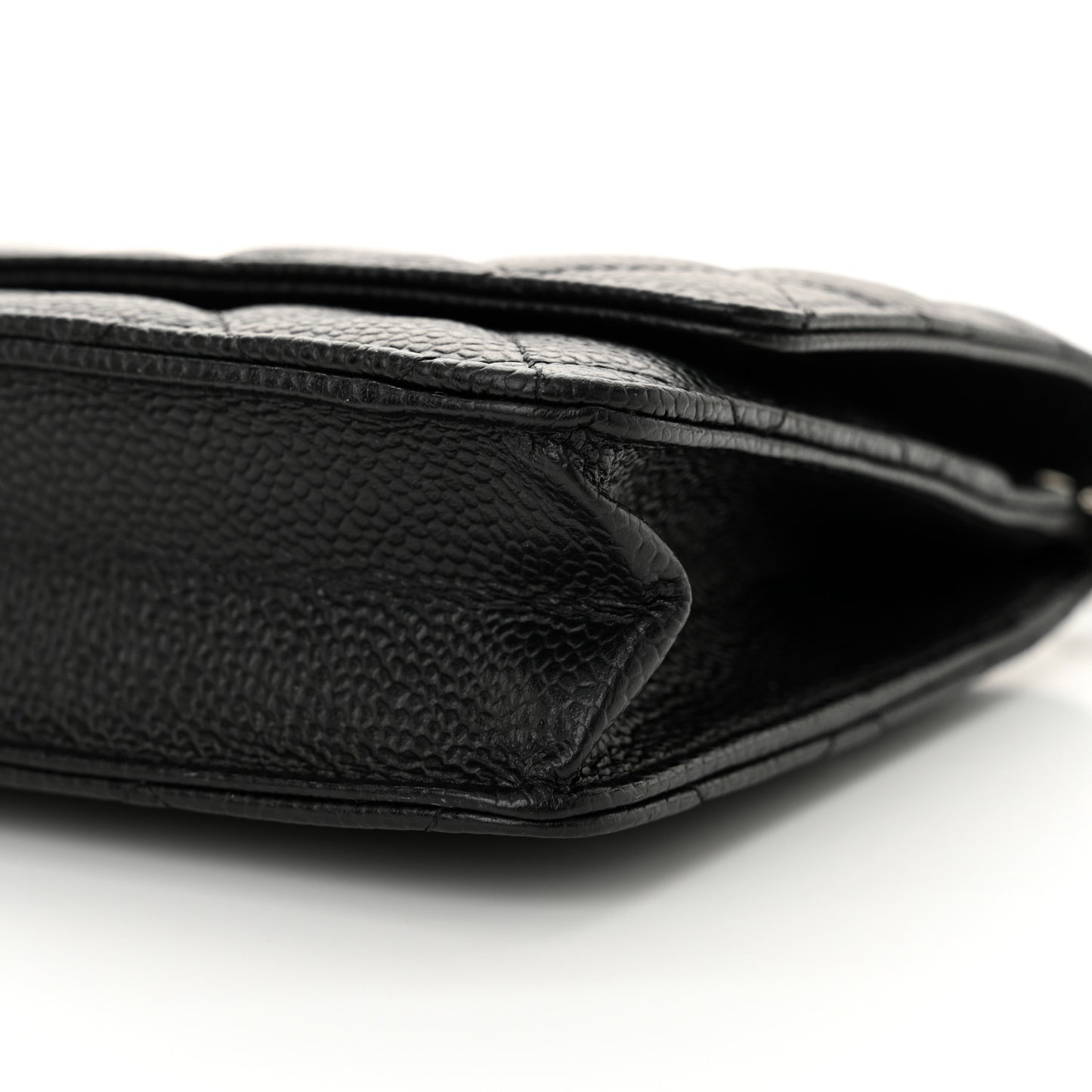 Caviar Quilted Wallet on Chain WOC Black