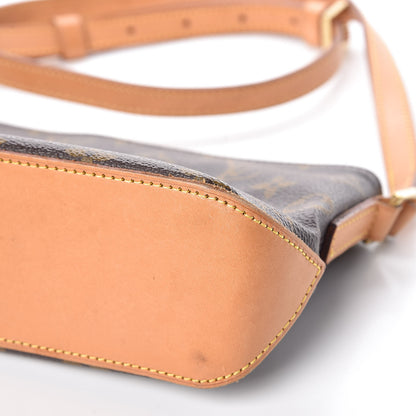 Louis Vuitton Monogram Trotteur 10 of 12