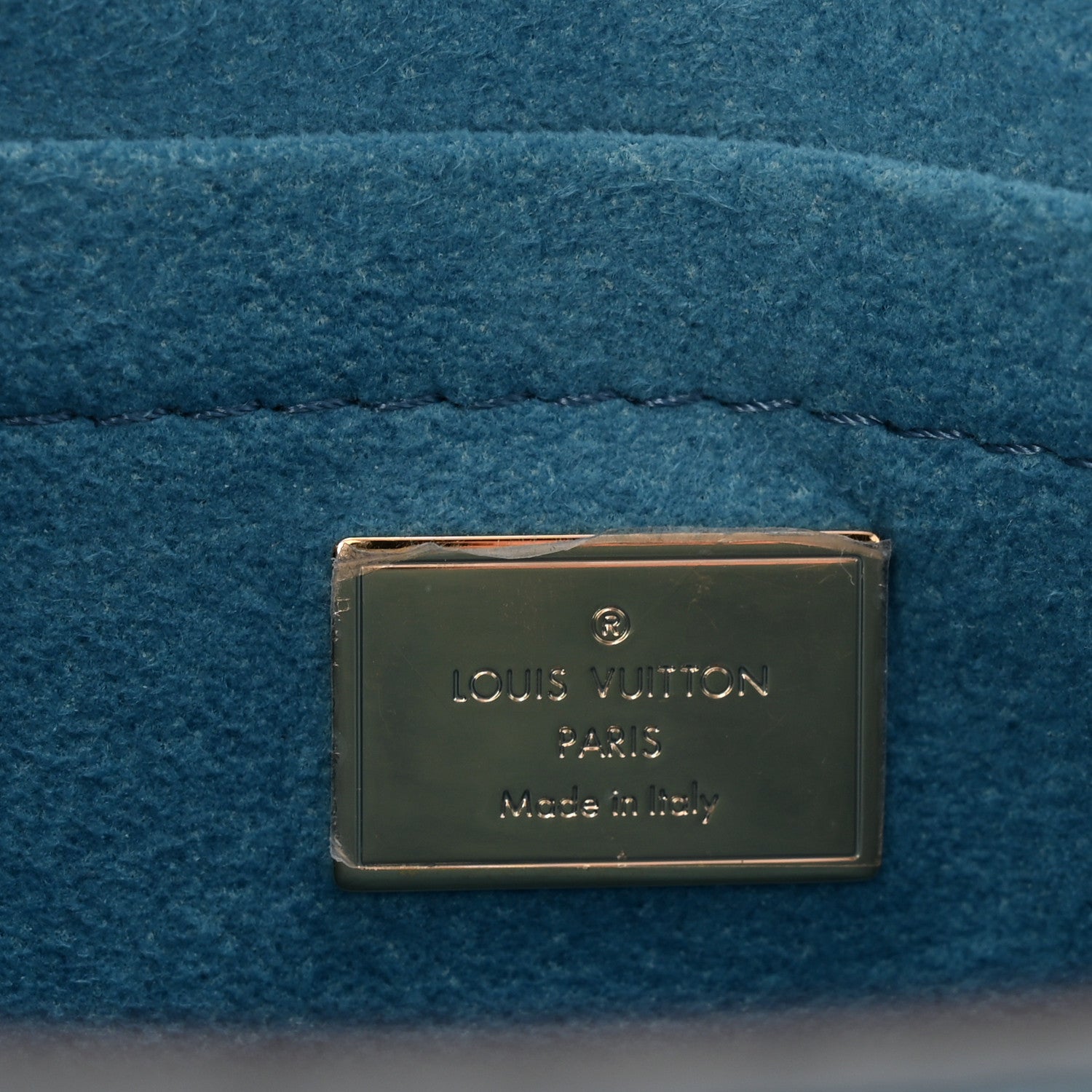 Louis Vuitton Vernis Epi Monogram Spring Street Light Blue 11 of 19