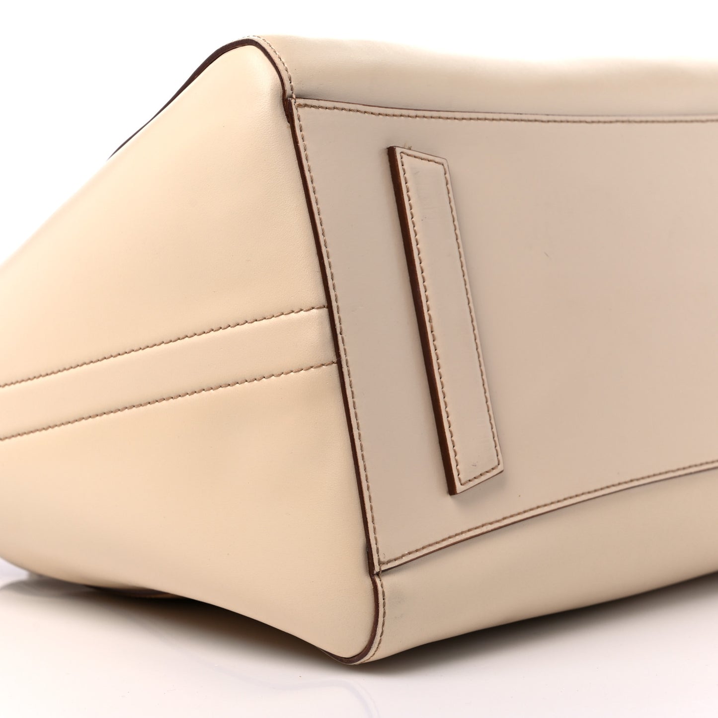 Shiny Lord Calfskin Large Antigona Beige