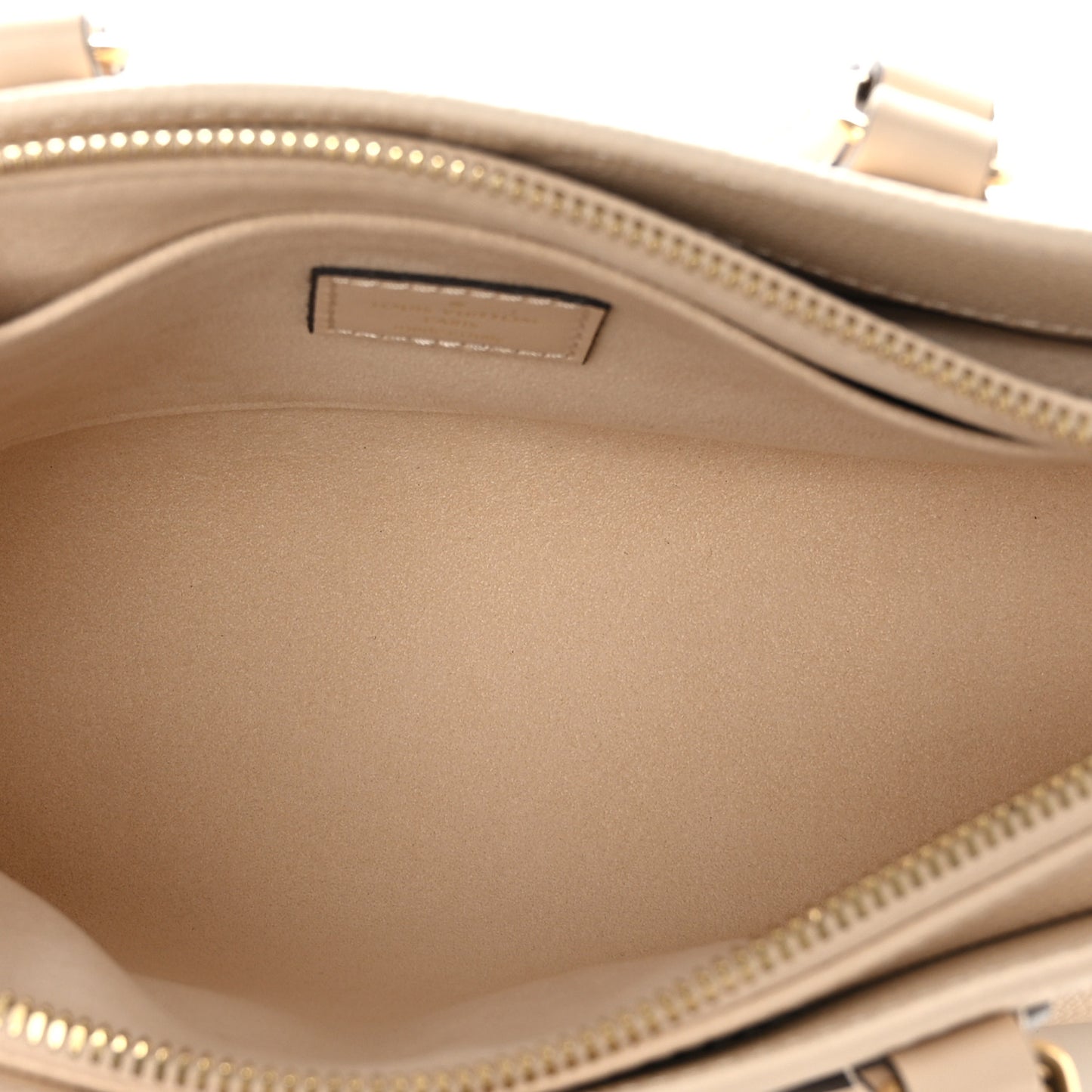 Empreinte Monogram Giant OnTheGo East West Creme