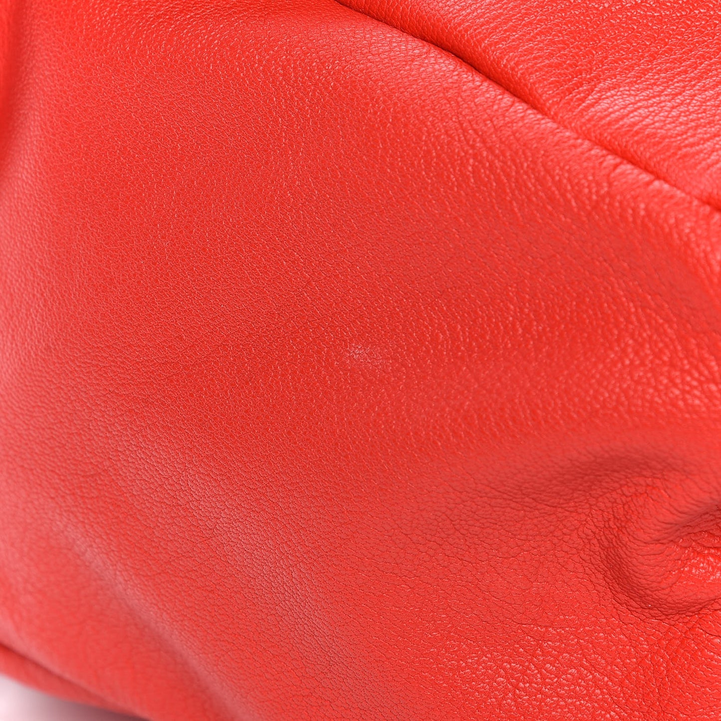 Sugar Goatskin Small Pandora Carmine