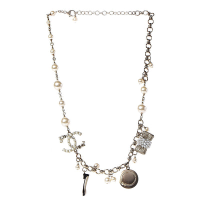 Chanel Pearl Charm CC Short Necklace Gold 3 of 7