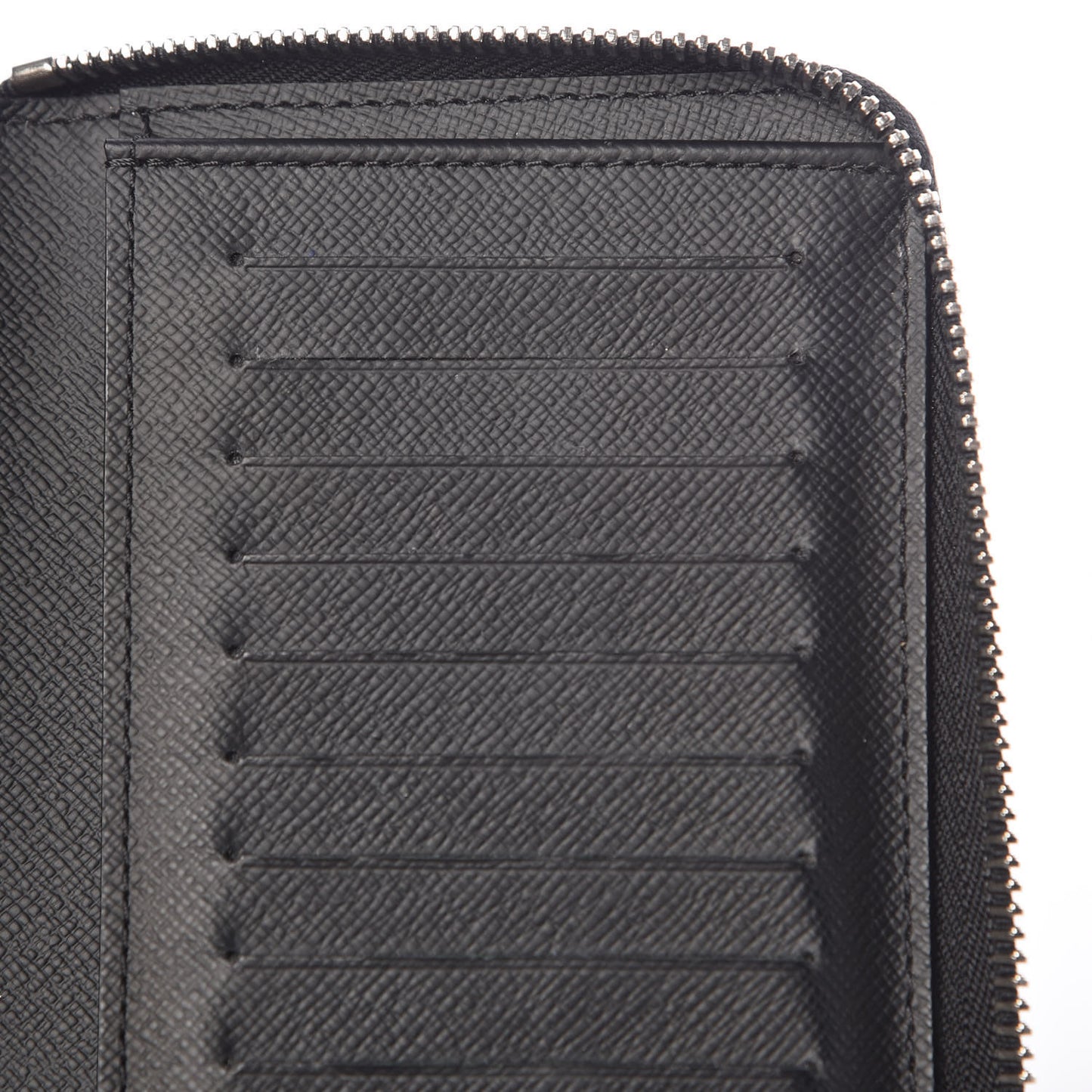 Epi Zippy Vertical Wallet Black