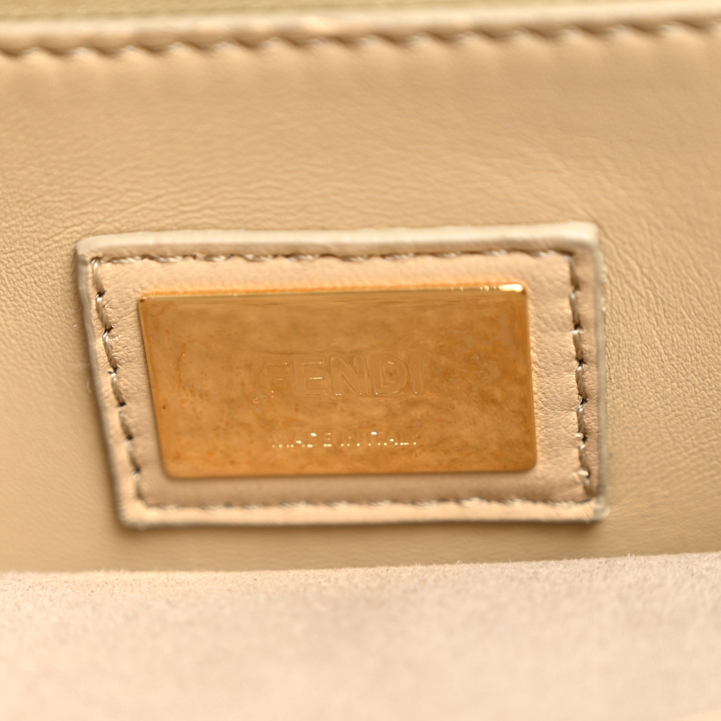 Vitello Seta Shiny Nappa Medium Peekaboo Iconic Satchel Ardesia Amido