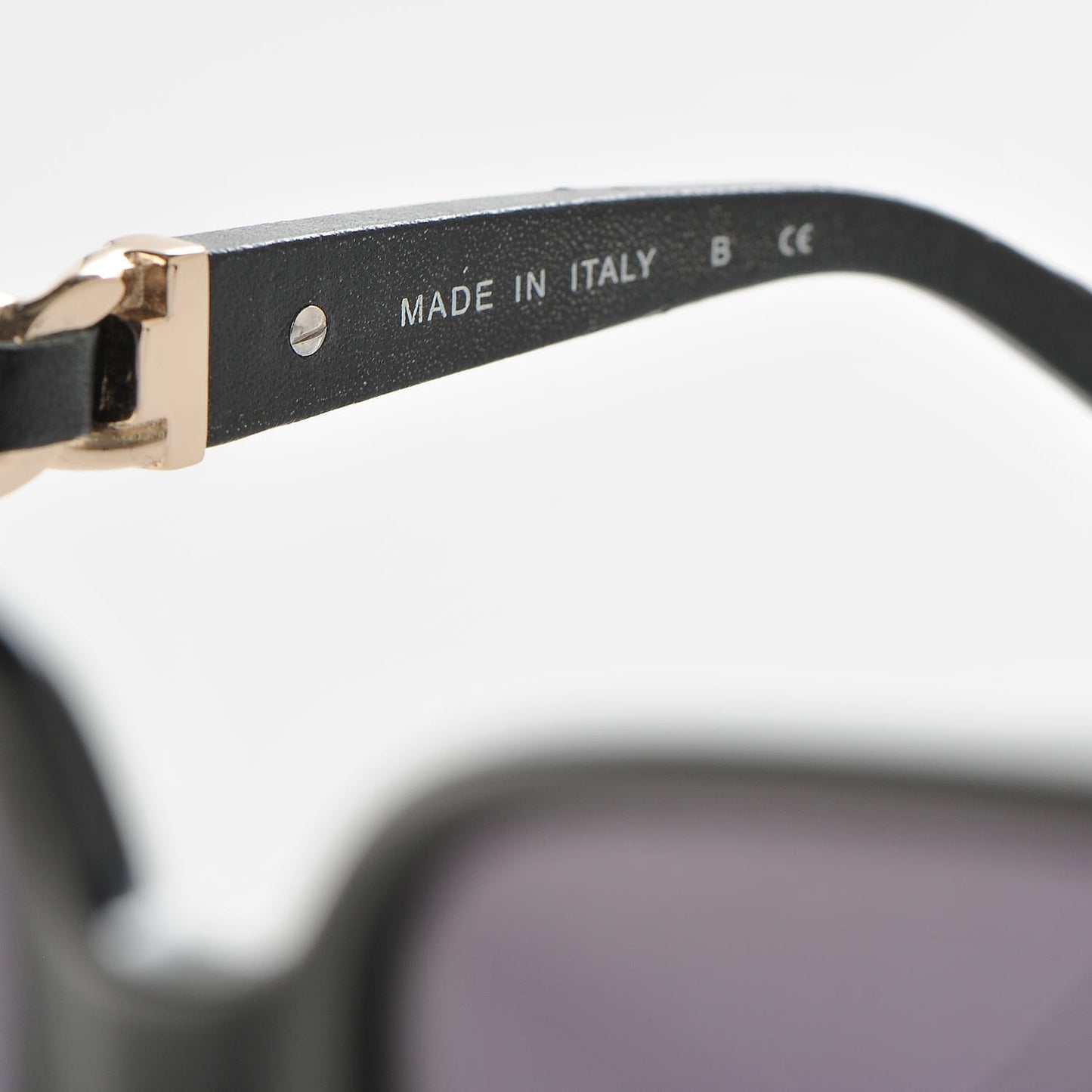 Chain Sunglasses 5208-Q Black