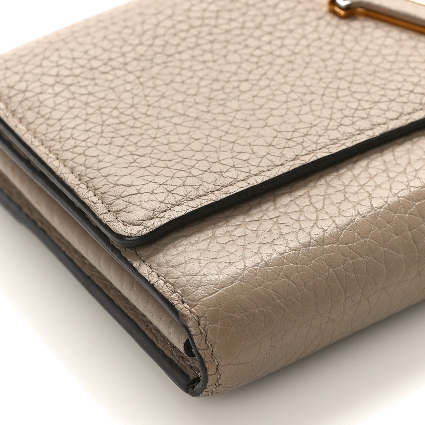 Taurillon Capucines Wallet Galet