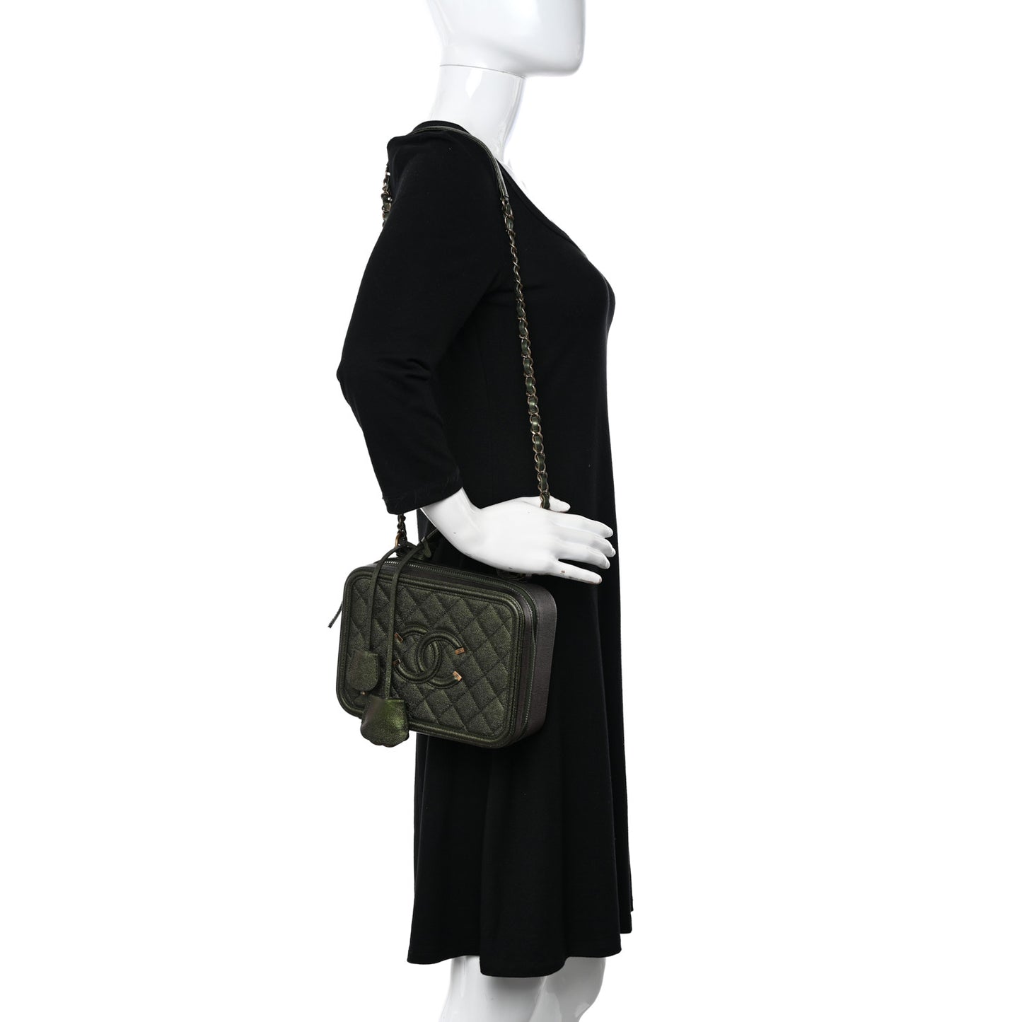 Iridescent Caviar Quilted Medium CC Filigree Vanity Case Green
