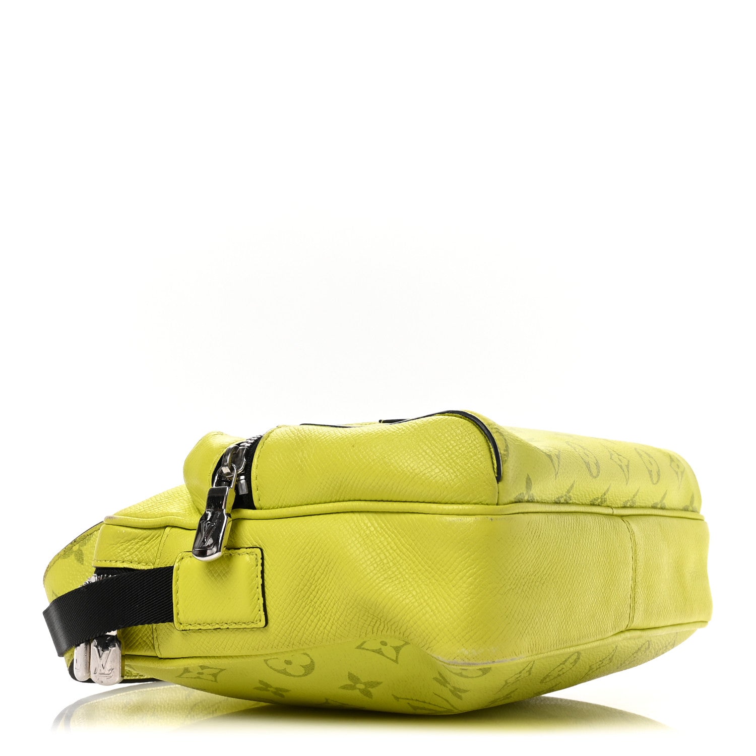 Louis Vuitton Taigarama Outdoor Messenger Yellow 4 of 10