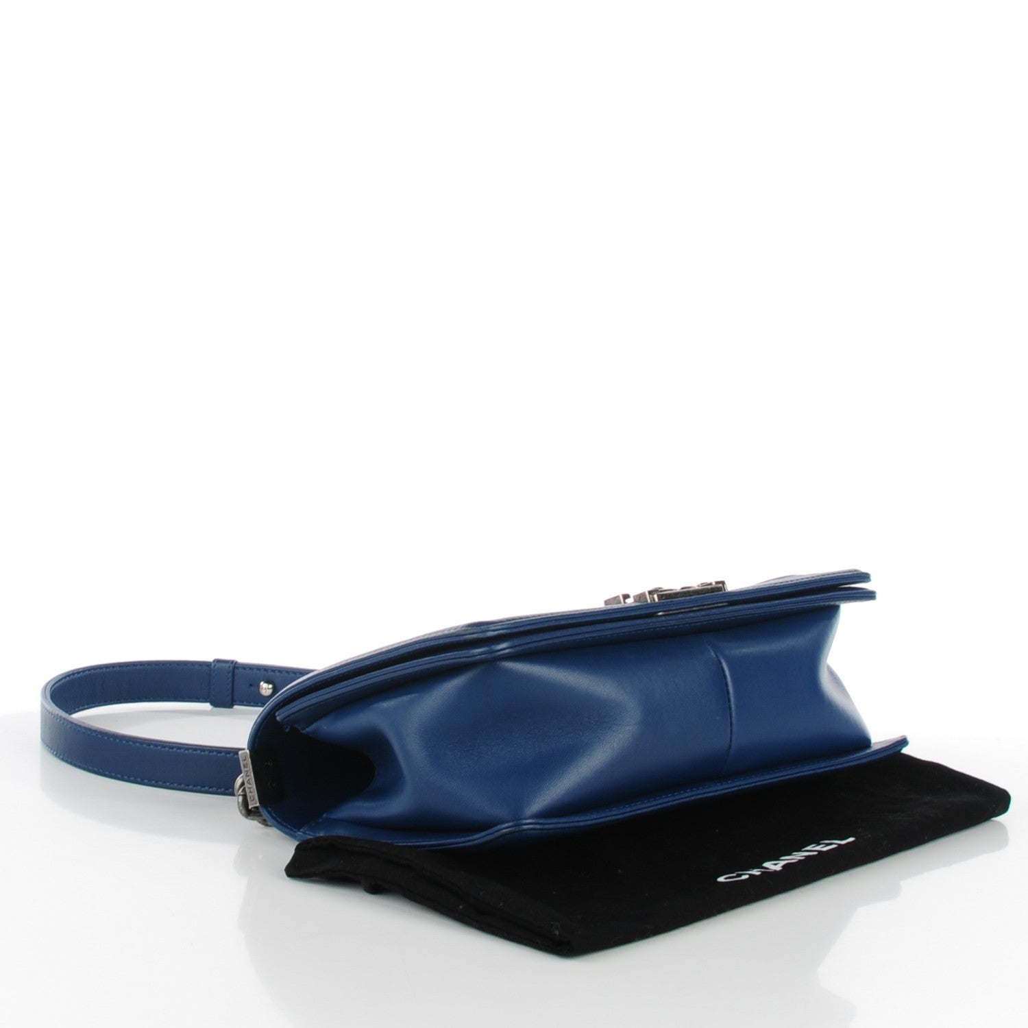 Chanel Wrinkled Lambskin Chevron Quilted Medium Boy Flap Navy 4 of 8