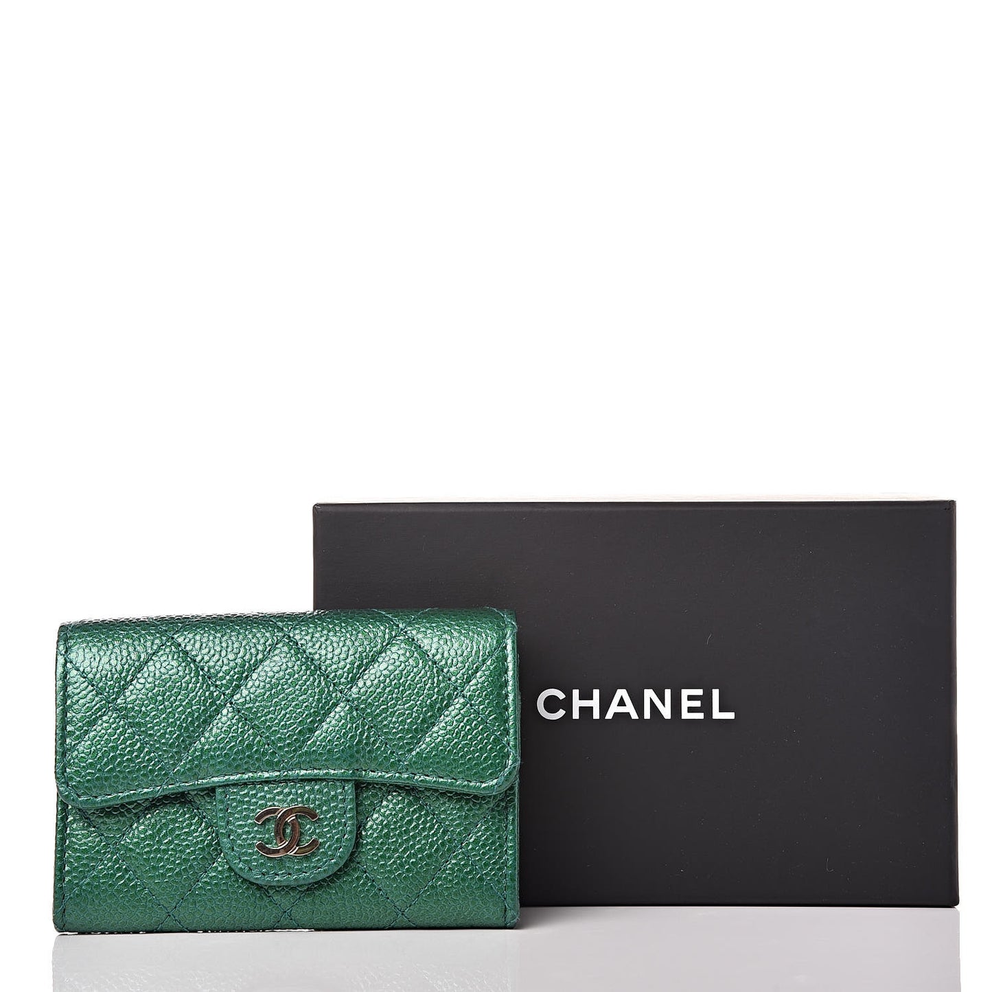 Metallic Caviar Quilted Card Holder Green