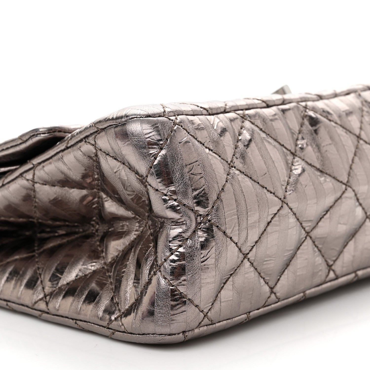 Chanel Metallic Calfskin Striped 2.55 Reissue 226 Flap Dark Silver 9 of 12