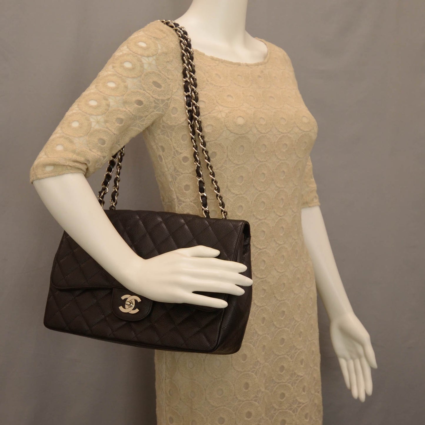 Caviar Jumbo Single Flap Black