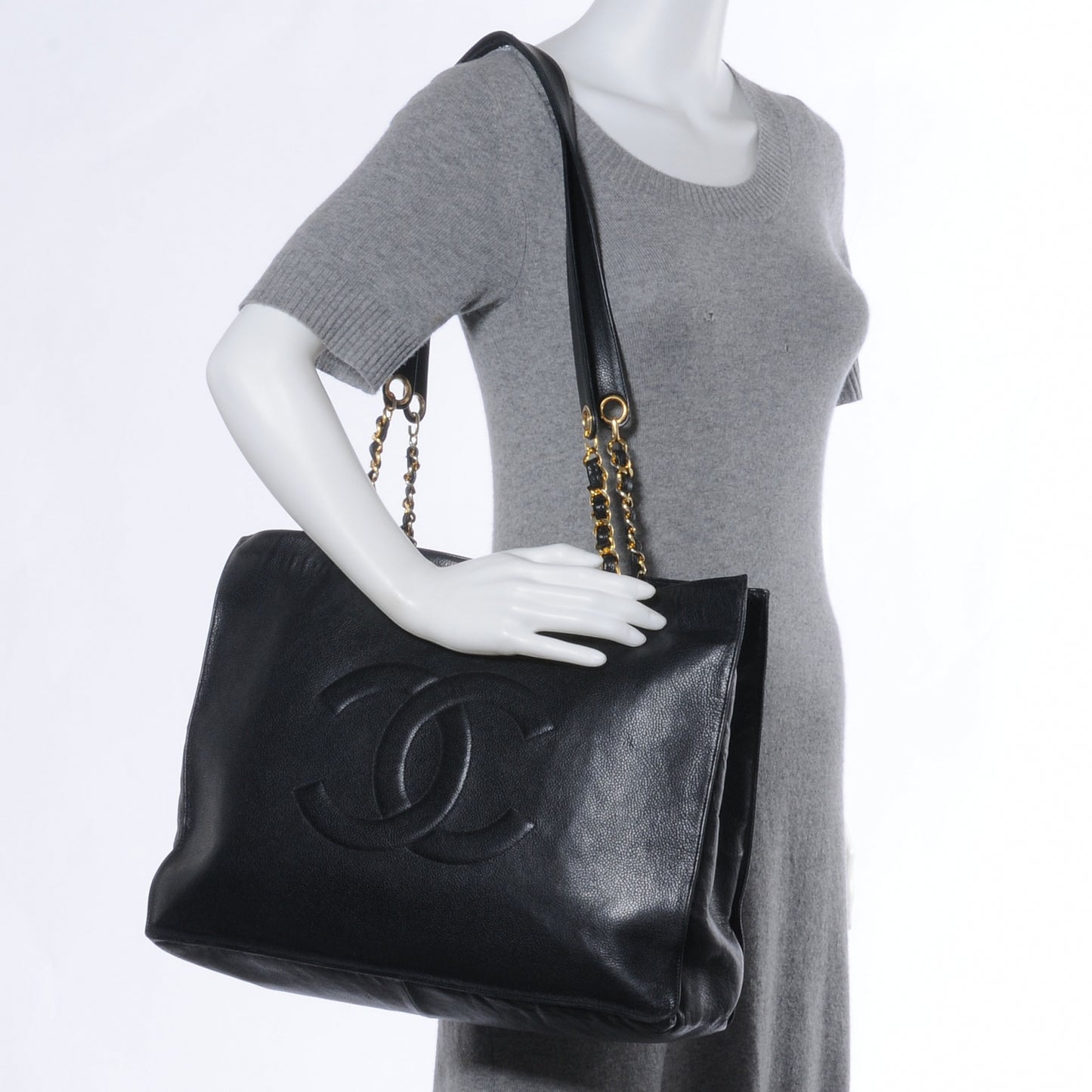 Caviar CC Shoulder Bag Black
